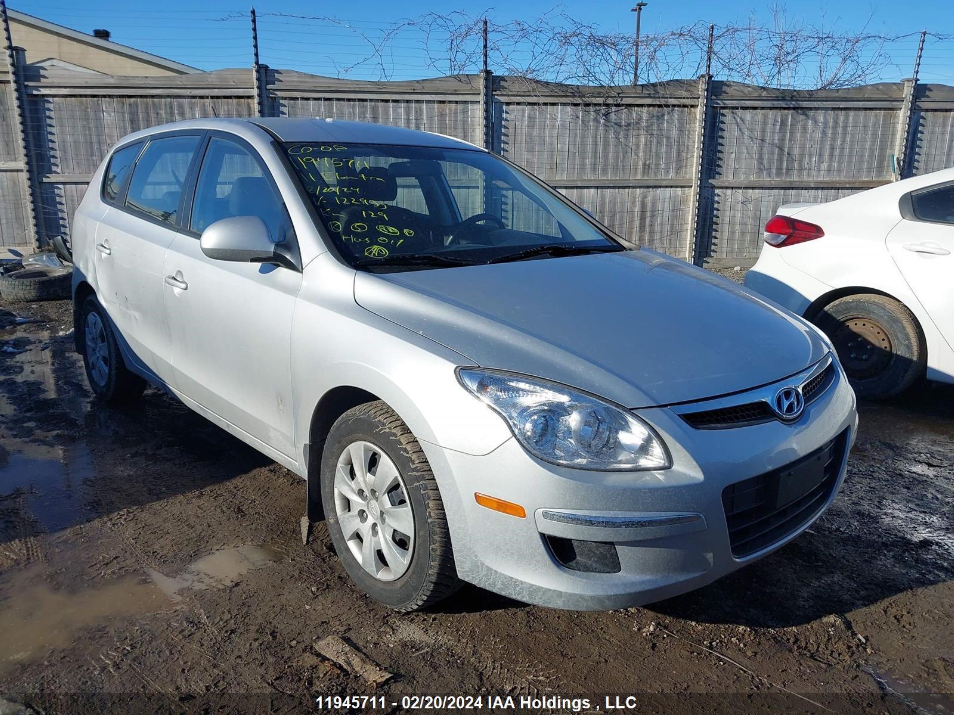 HYUNDAI ELANTRA 2011 kmhdb8ae0bu122935