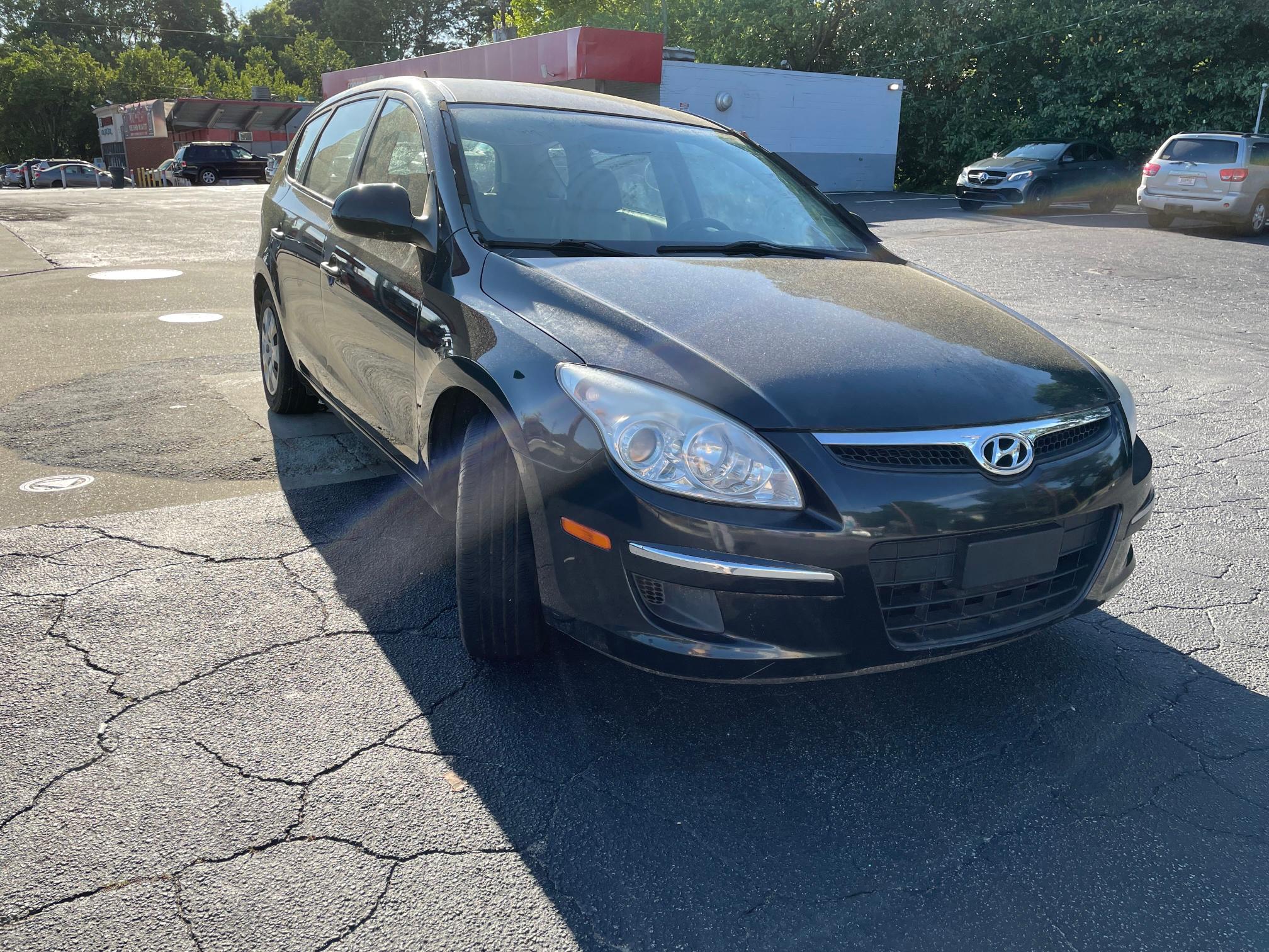 HYUNDAI ELANTRA TO 2010 kmhdb8ae1au059391