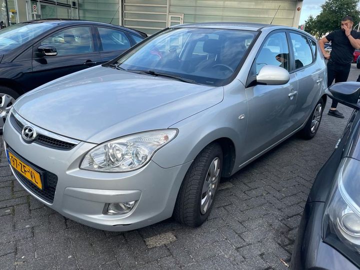 HYUNDAI I30 2008 kmhdc51cp8u050839