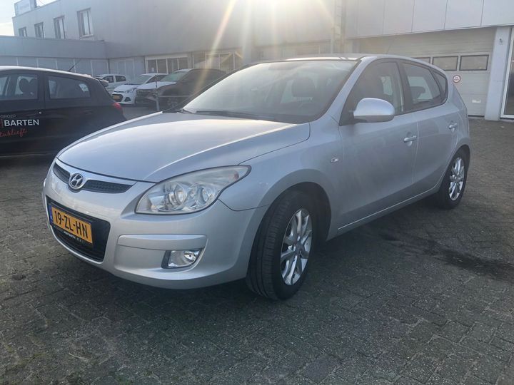 HYUNDAI I30 2008 kmhdc51dp8u003008