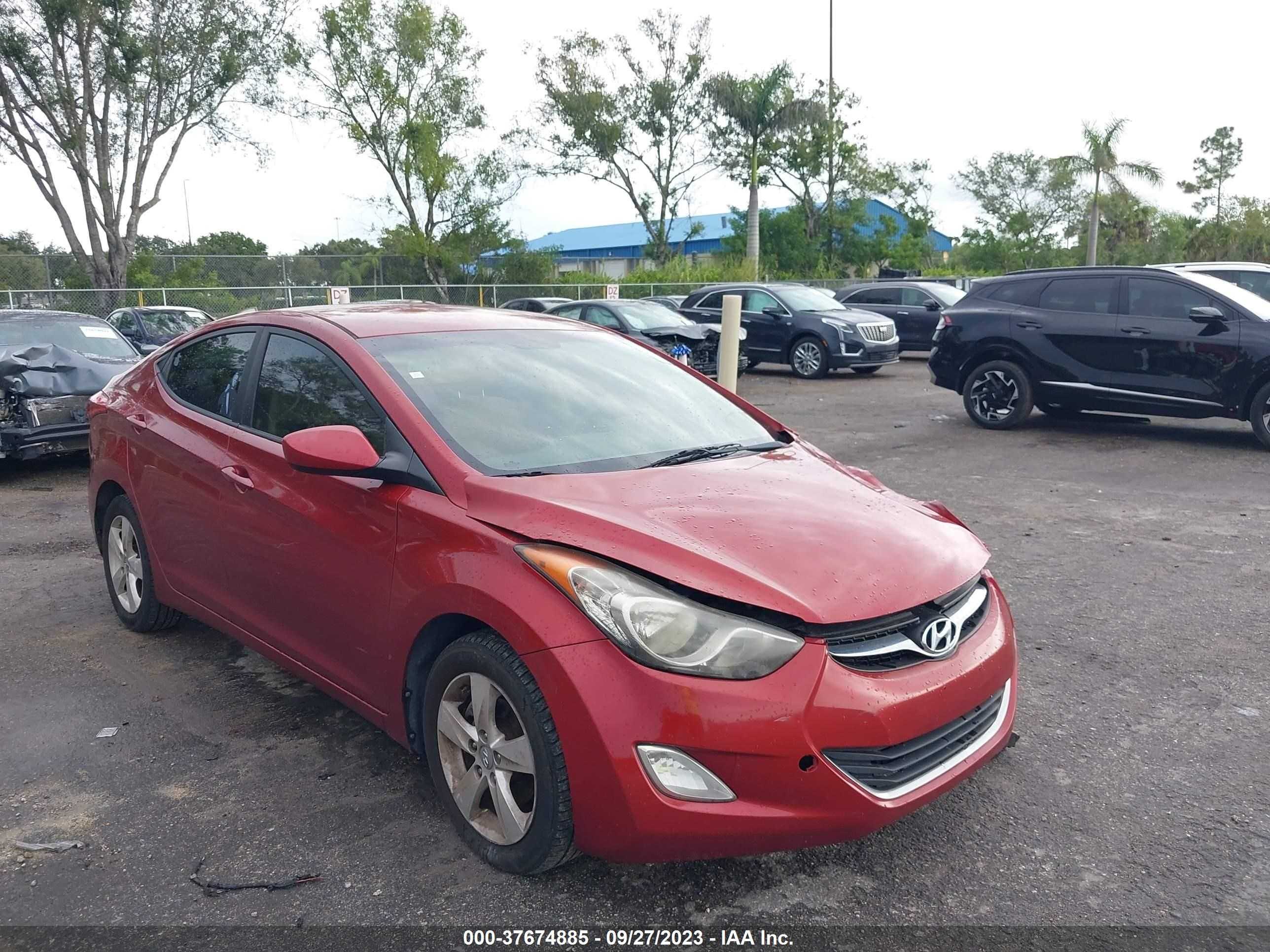 HYUNDAI ELANTRA 2012 kmhdh4ae0cu277364