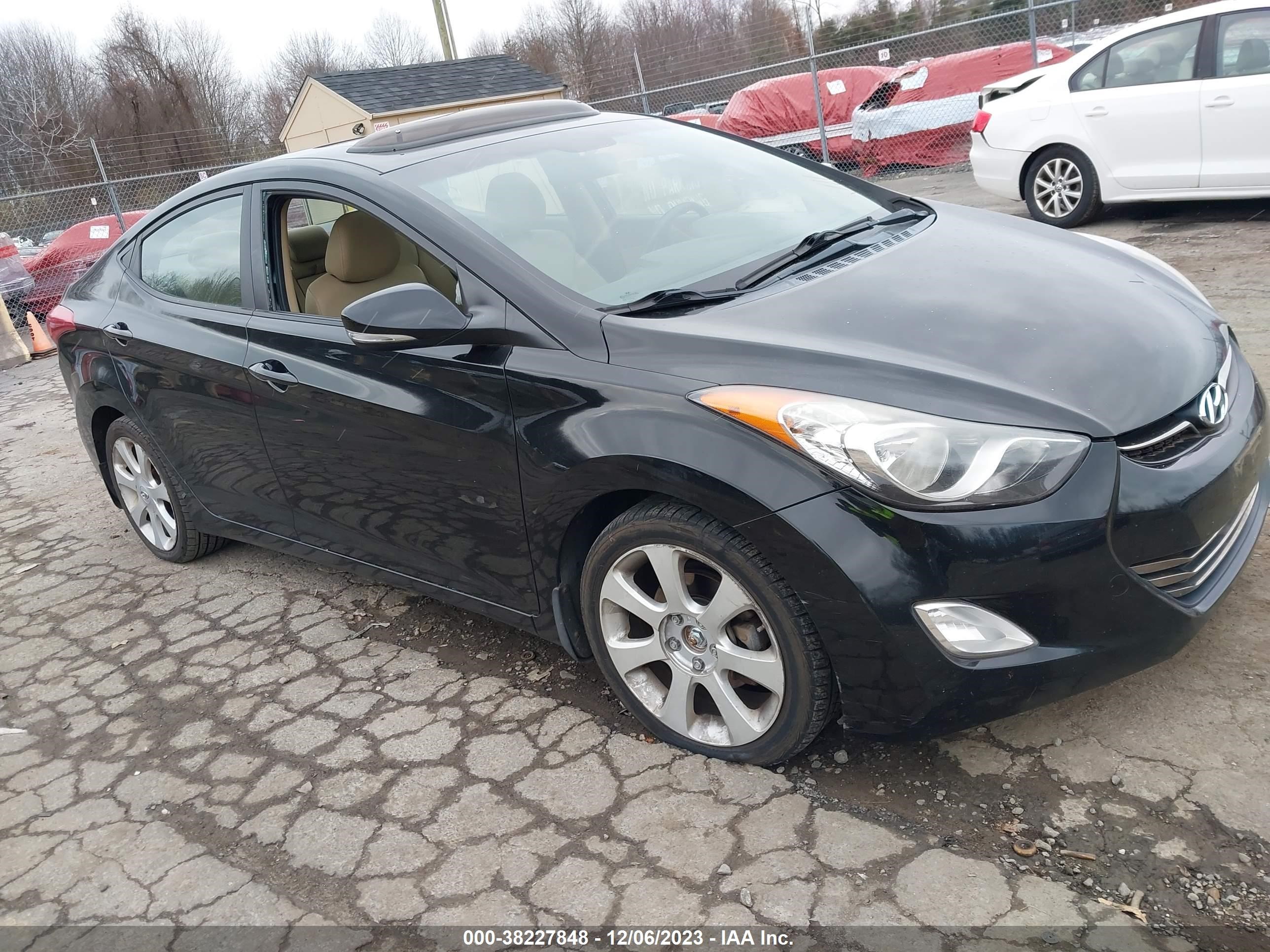 HYUNDAI ELANTRA 2013 kmhdh4ae0du569162