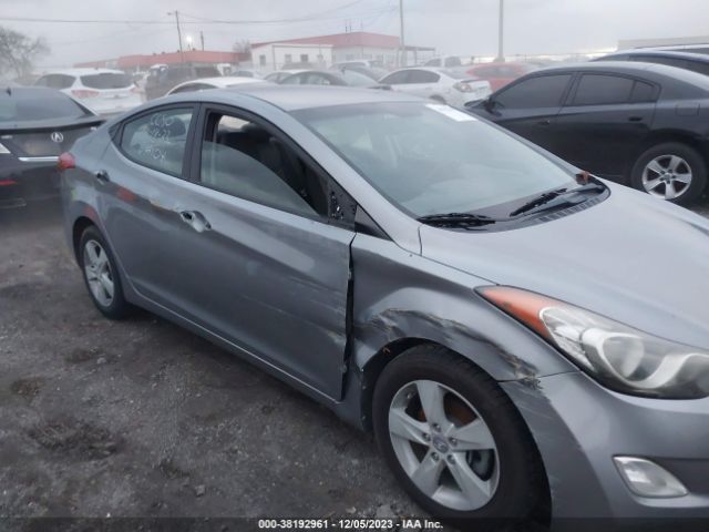 HYUNDAI ELANTRA 2013 kmhdh4ae0du684294