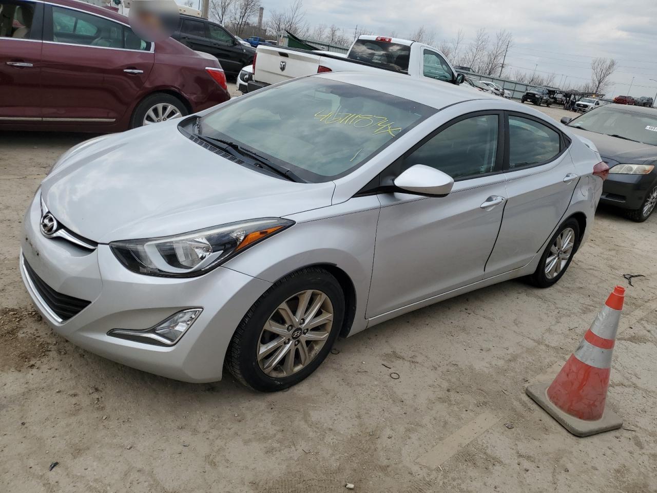 HYUNDAI ELANTRA 2015 kmhdh4ae0fu414811