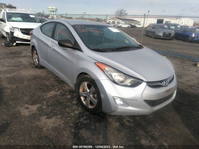 HYUNDAI ELANTRA 2013 kmhdh4ae1du511853