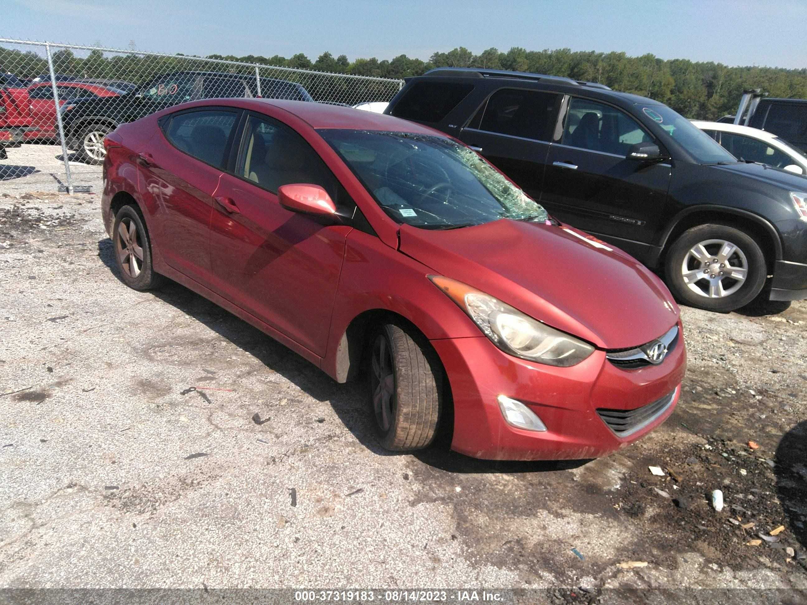 HYUNDAI ELANTRA 2013 kmhdh4ae1du576931