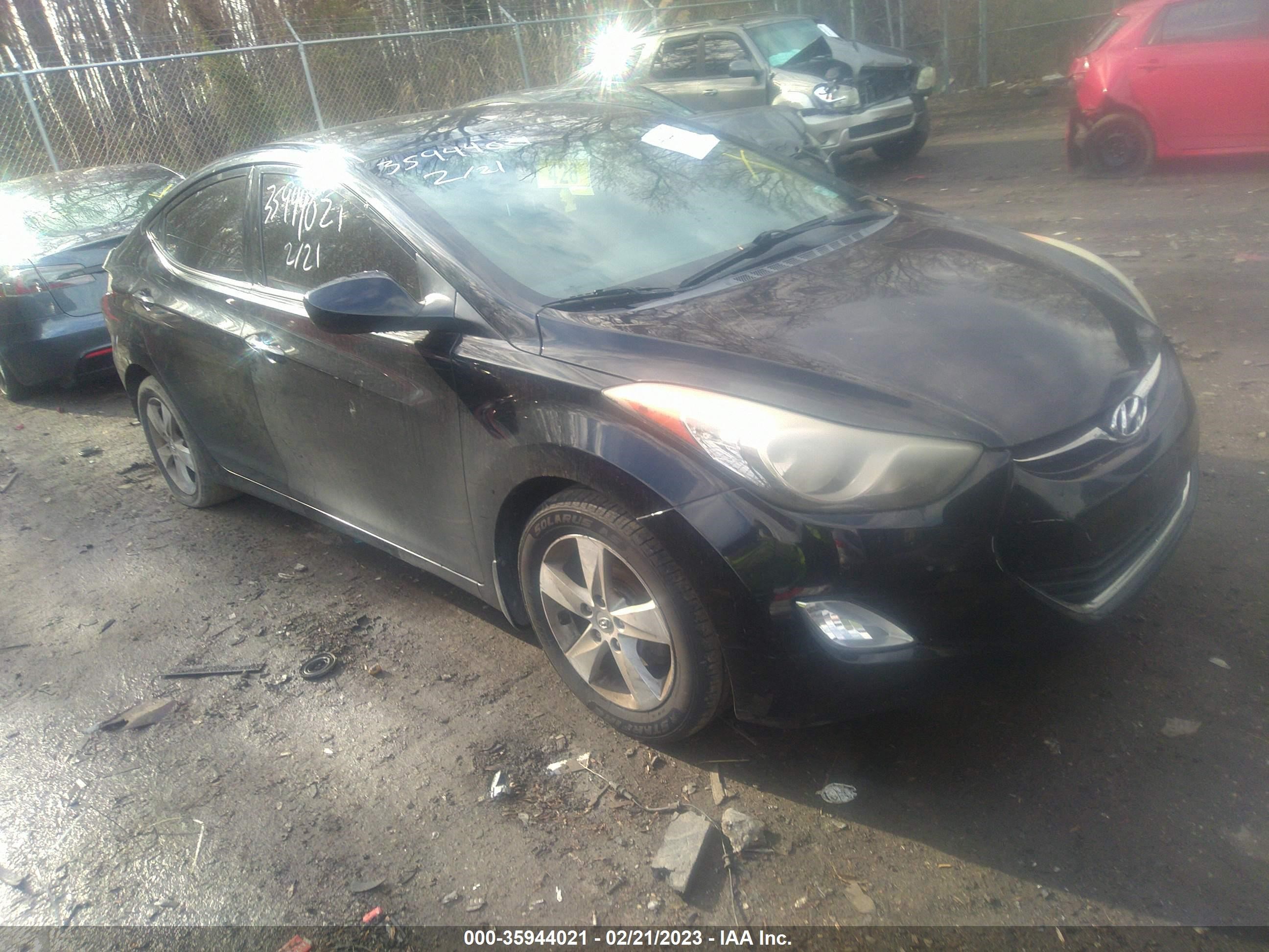 HYUNDAI ELANTRA 2013 kmhdh4ae1du796053