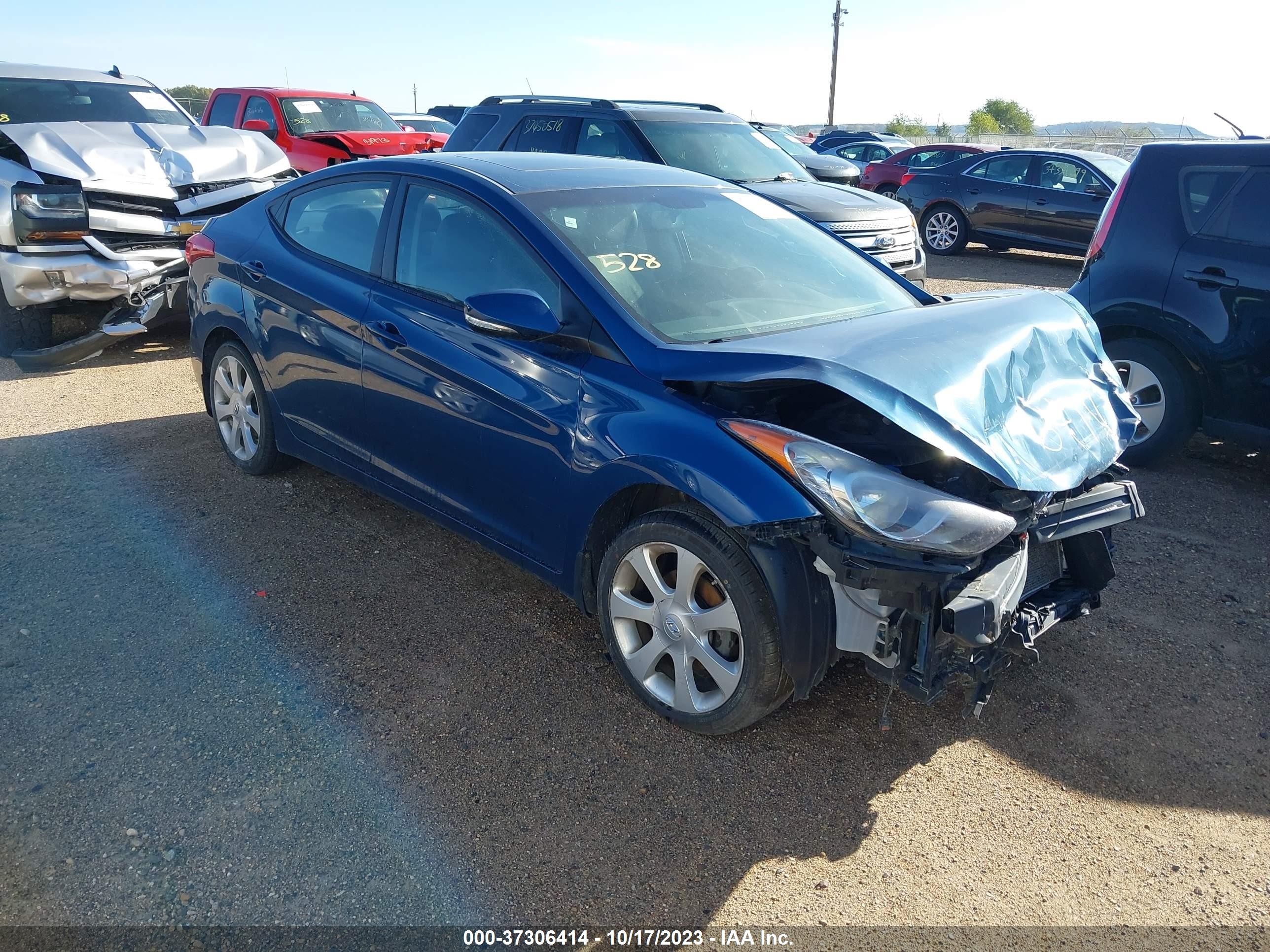 HYUNDAI ELANTRA 2013 kmhdh4ae1du951409