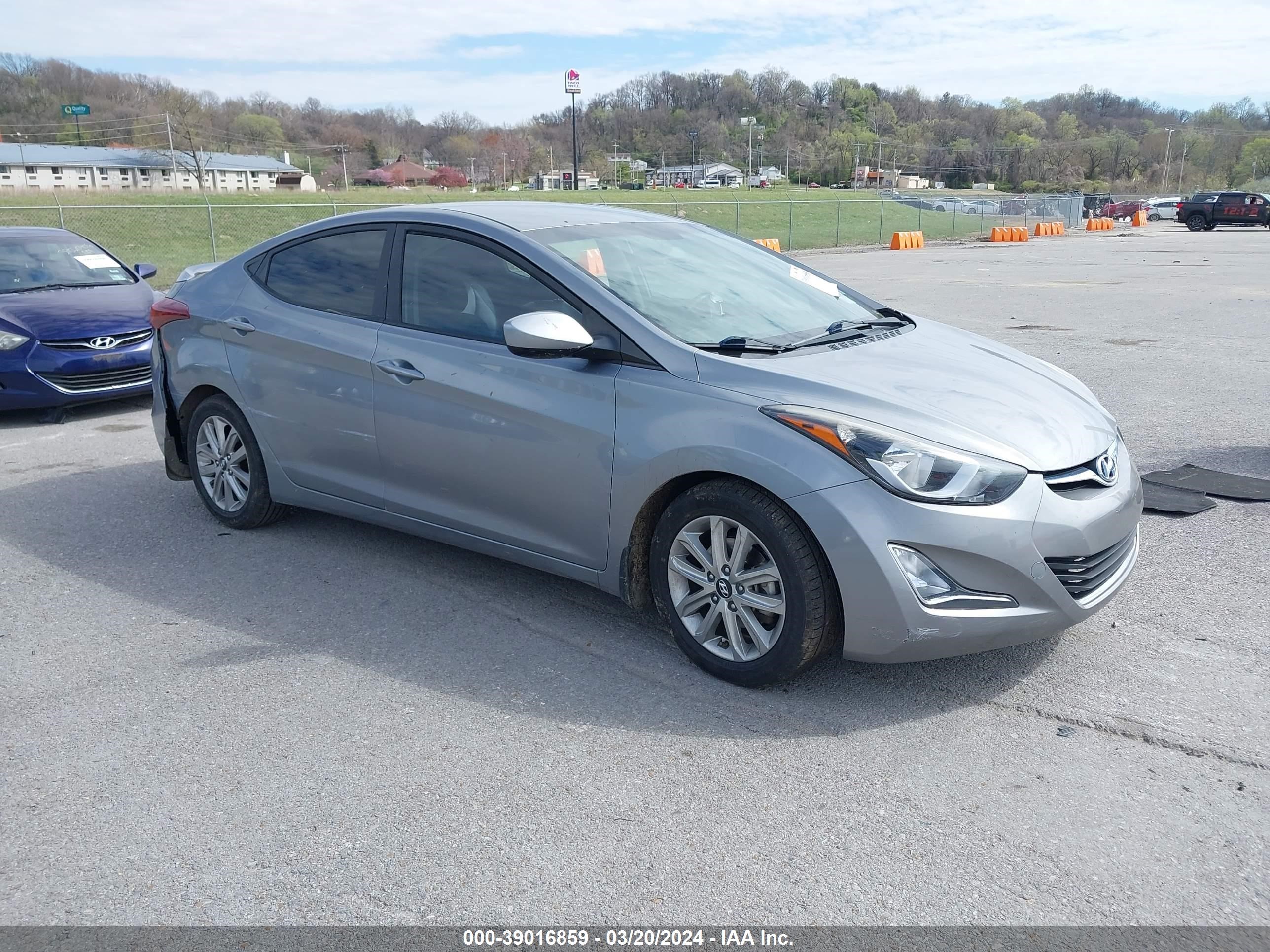 HYUNDAI ELANTRA 2015 kmhdh4ae1fu412792