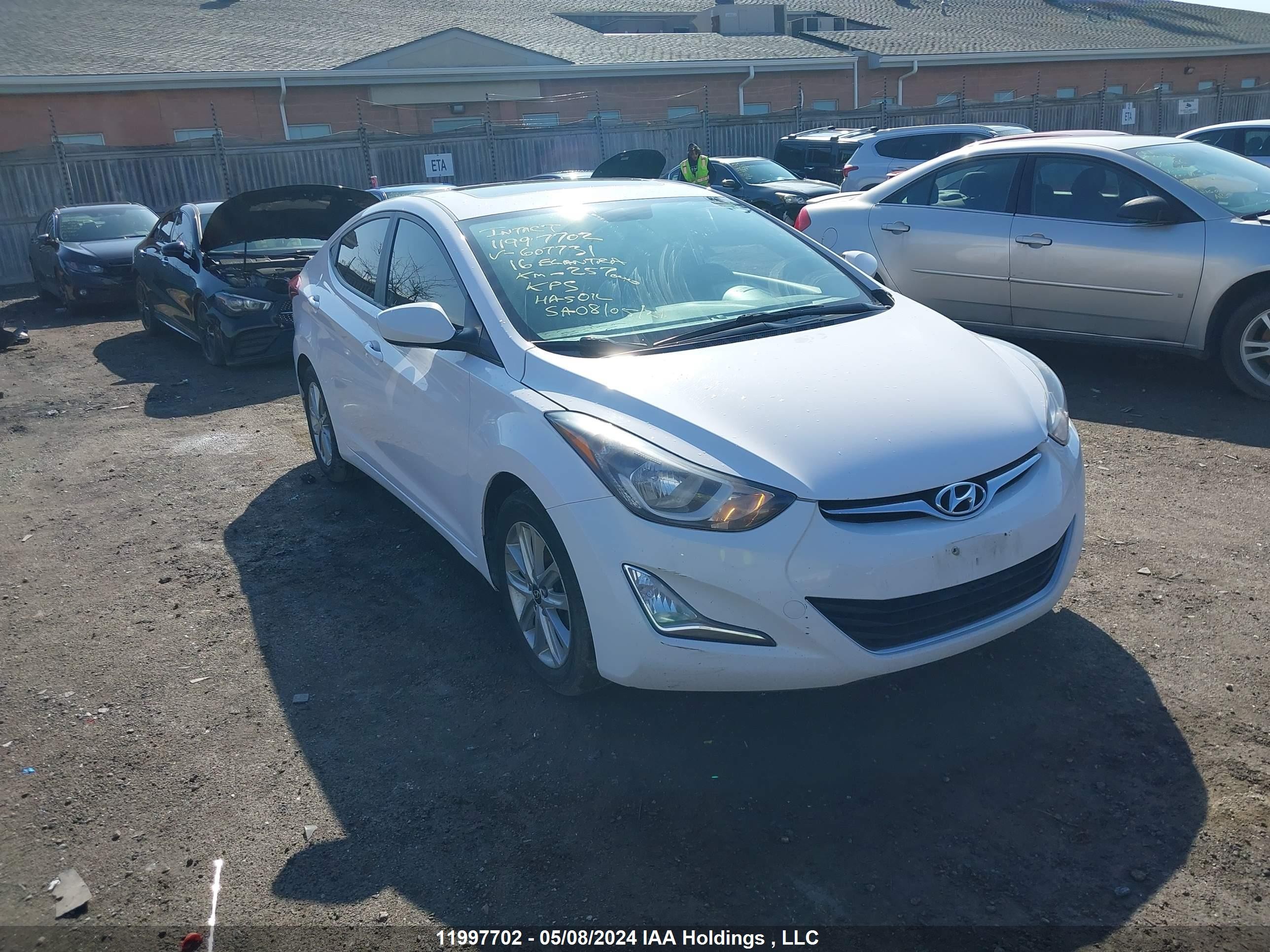 HYUNDAI ELANTRA 2016 kmhdh4ae1gu607731