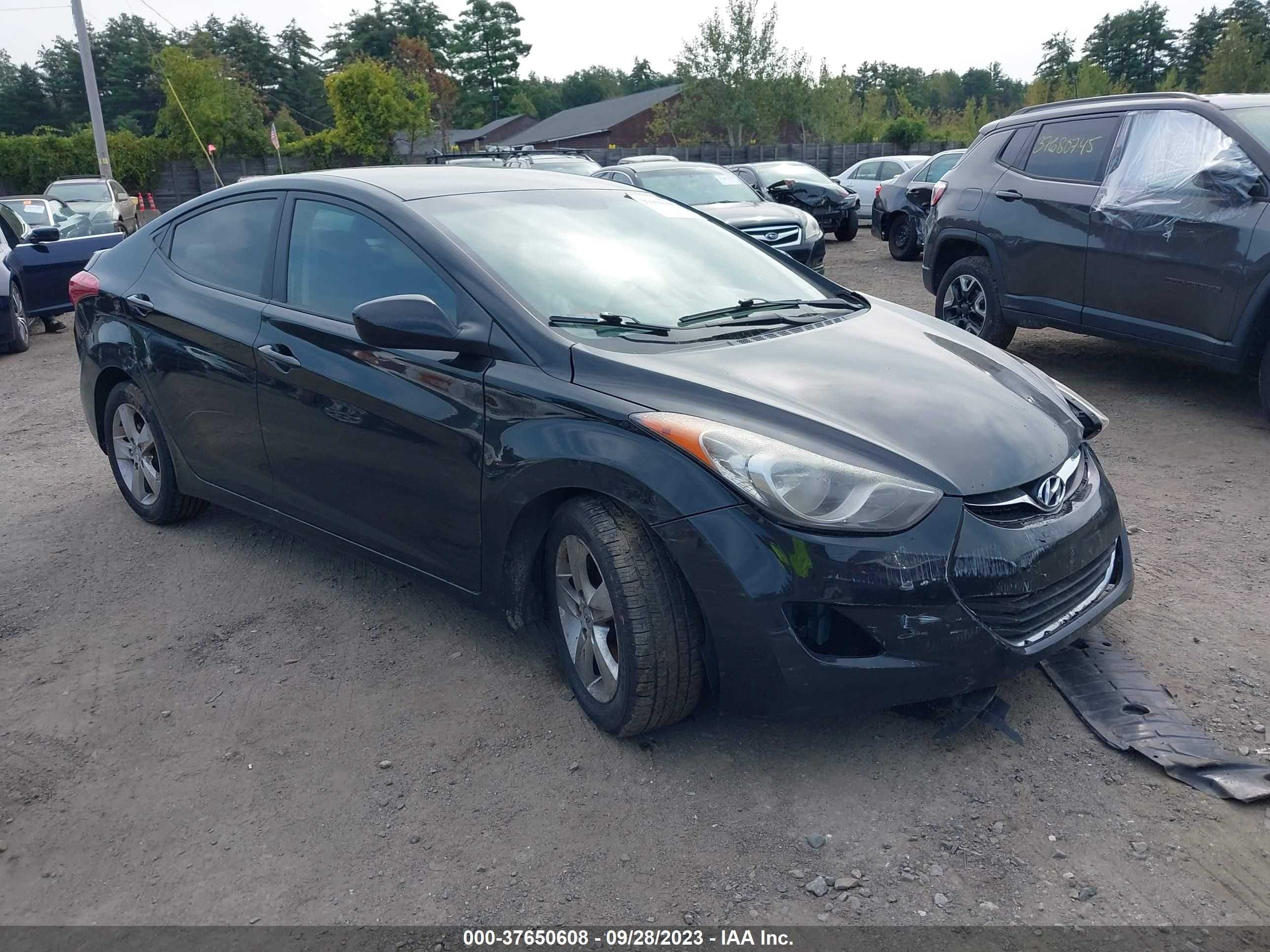 HYUNDAI ELANTRA 2012 kmhdh4ae2cu334292