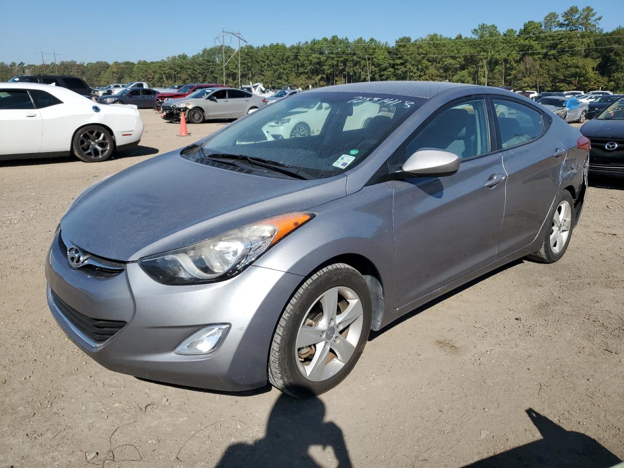 HYUNDAI ELANTRA 2013 kmhdh4ae2du015945