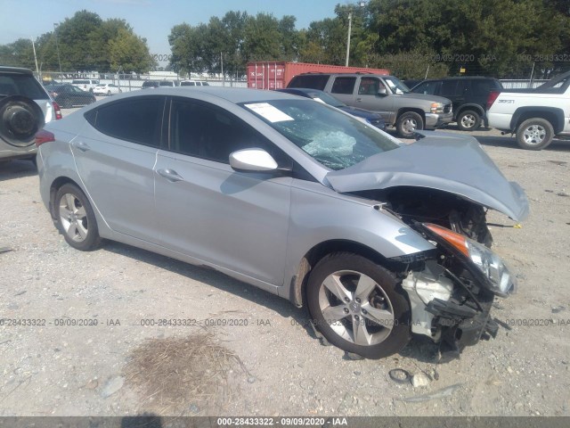 HYUNDAI ELANTRA 2013 kmhdh4ae2du018019