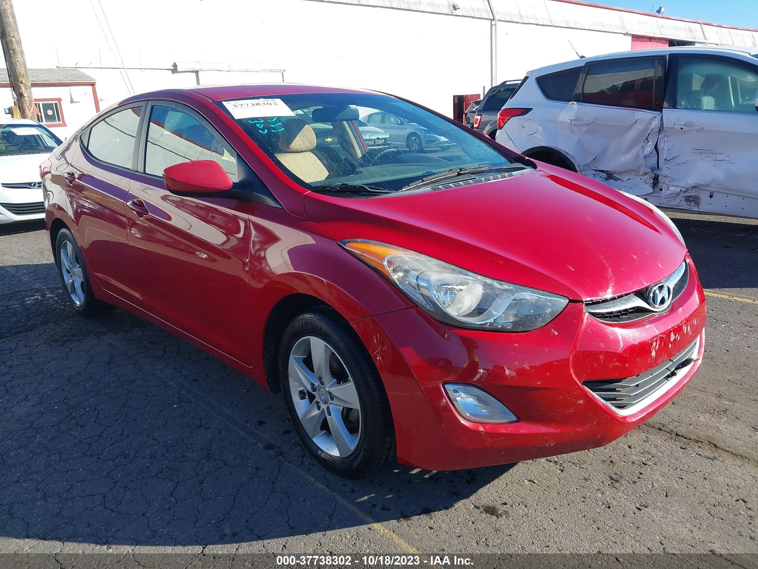 HYUNDAI ELANTRA 2013 kmhdh4ae2du988792