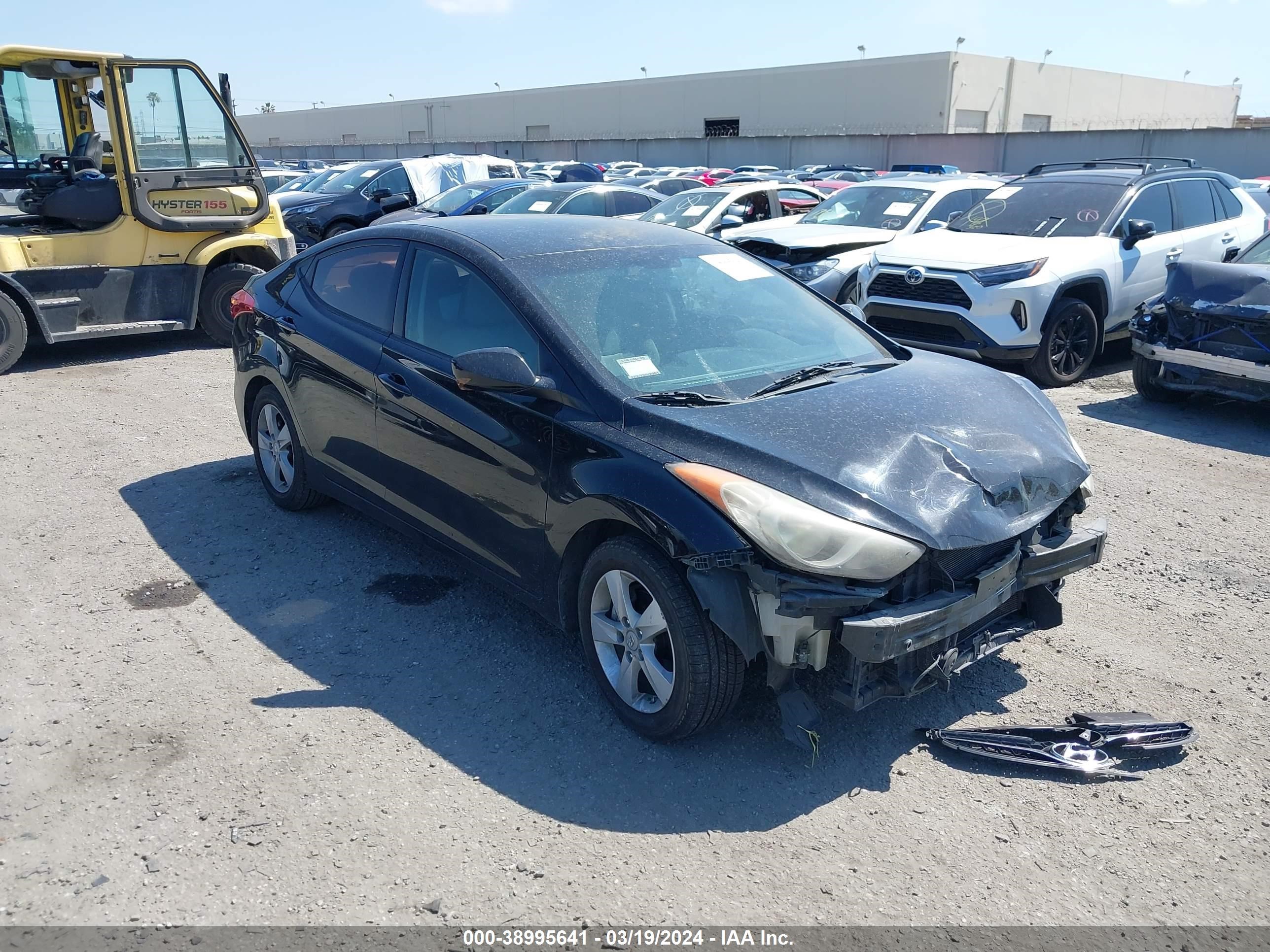 HYUNDAI ELANTRA 2011 kmhdh4ae3bu101987