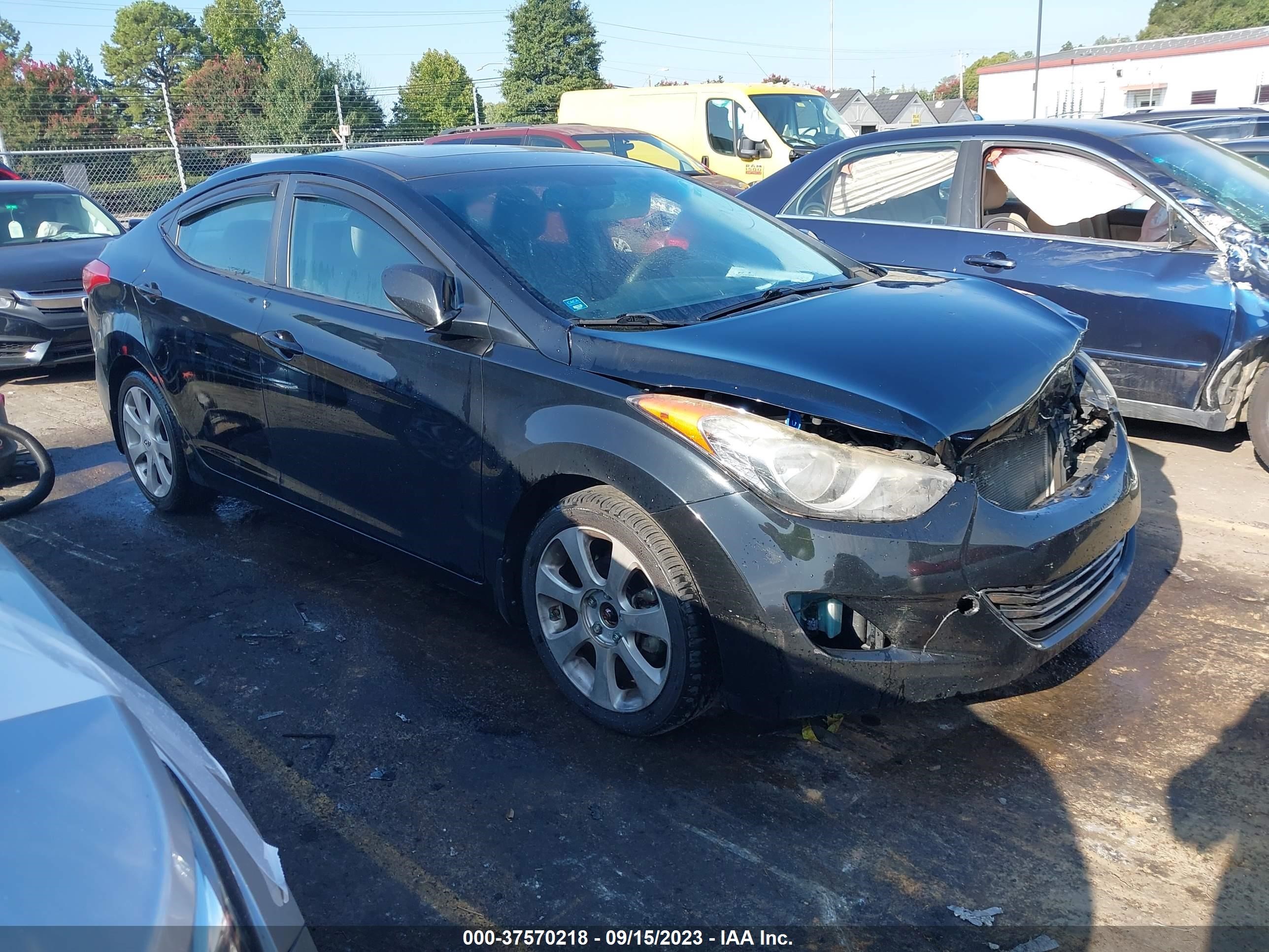 HYUNDAI ELANTRA 2013 kmhdh4ae3du614398