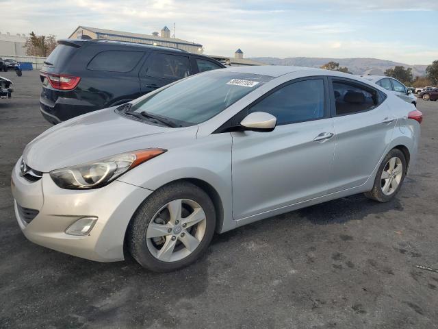 HYUNDAI ELANTRA 2013 kmhdh4ae3du748425