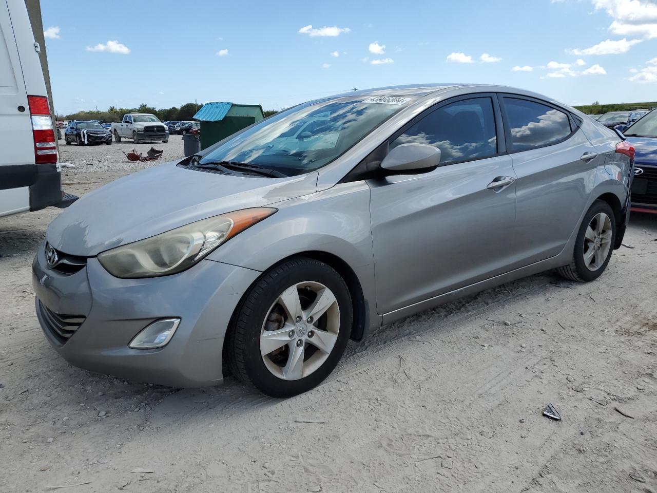 HYUNDAI ELANTRA 2013 kmhdh4ae4du564434