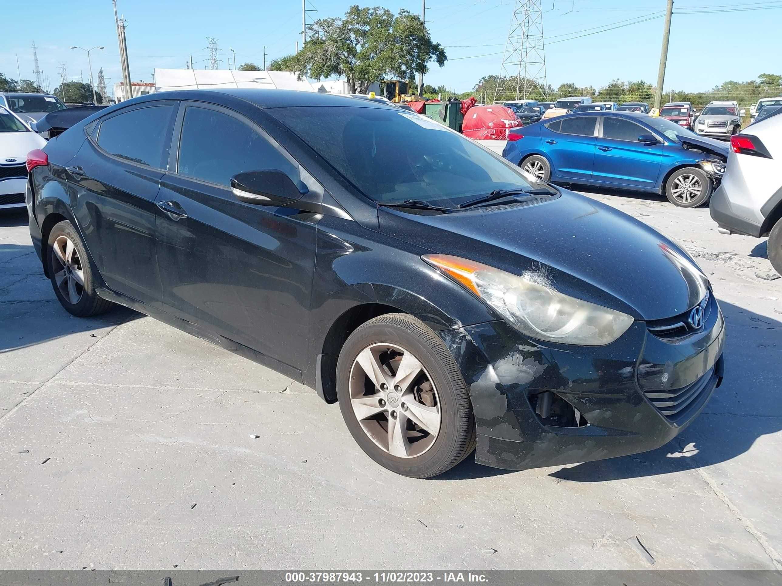 HYUNDAI ELANTRA 2013 kmhdh4ae4du838599