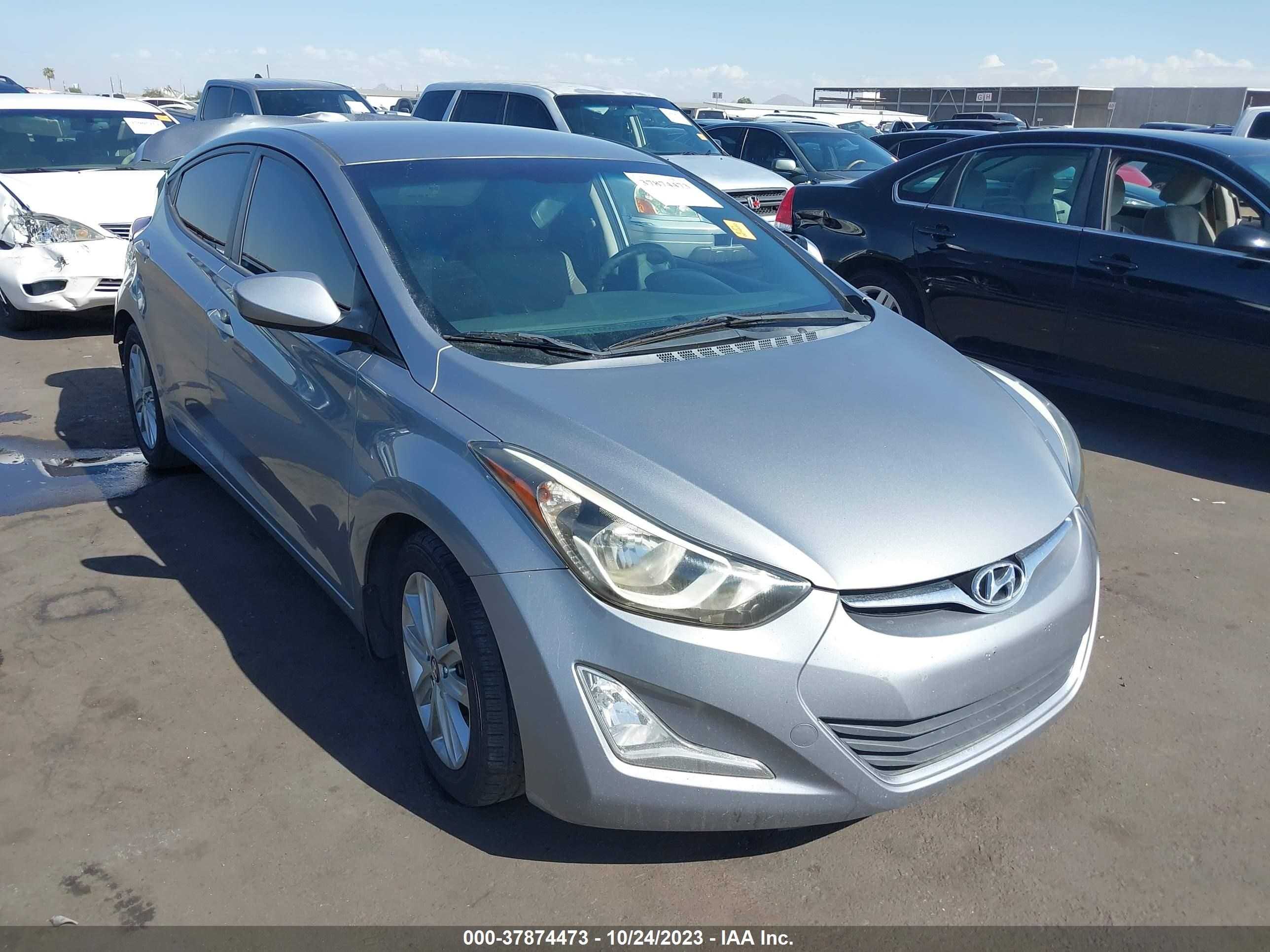 HYUNDAI ELANTRA 2015 kmhdh4ae4fu354113