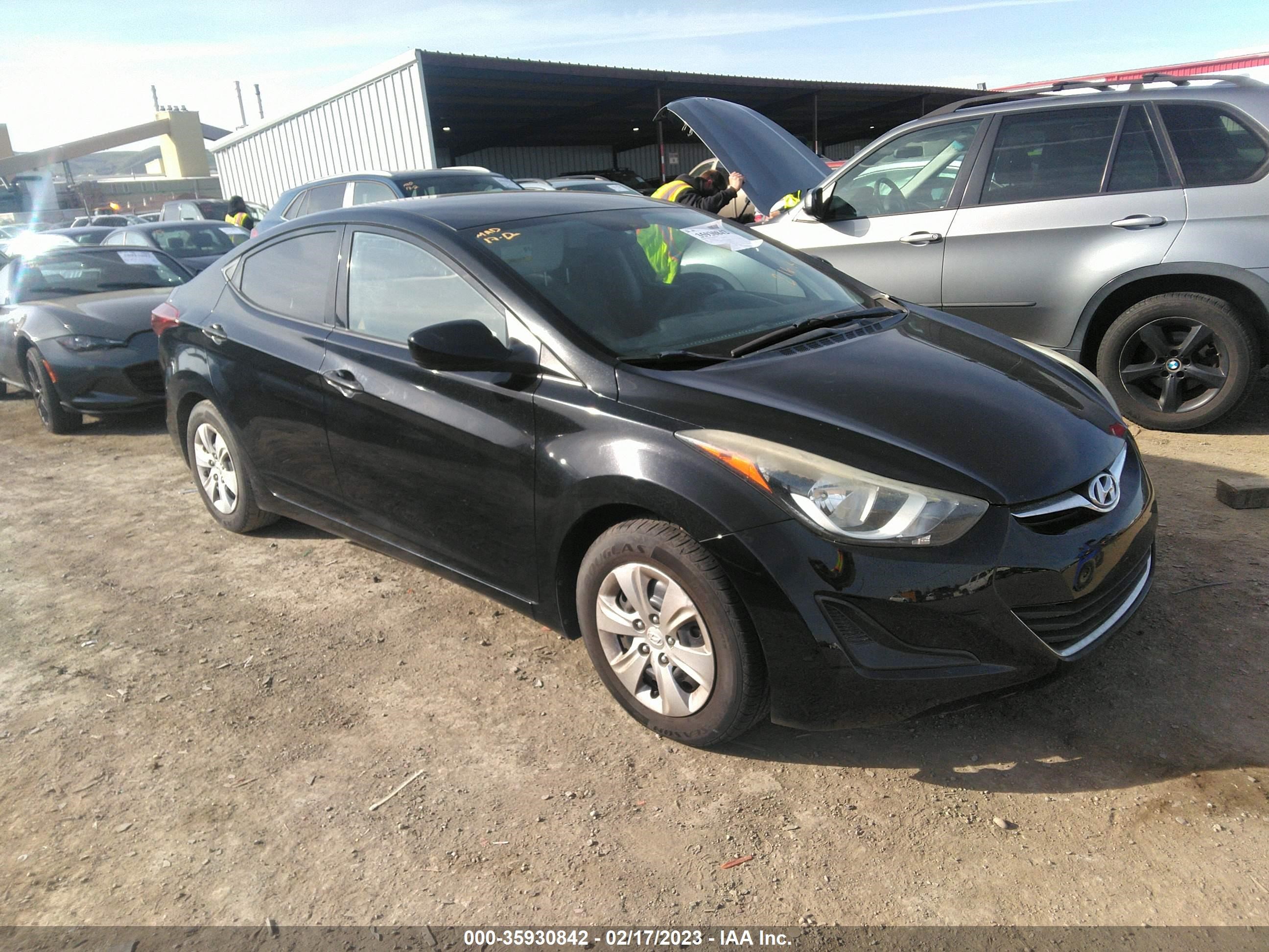 HYUNDAI ELANTRA 2016 kmhdh4ae4gu481042