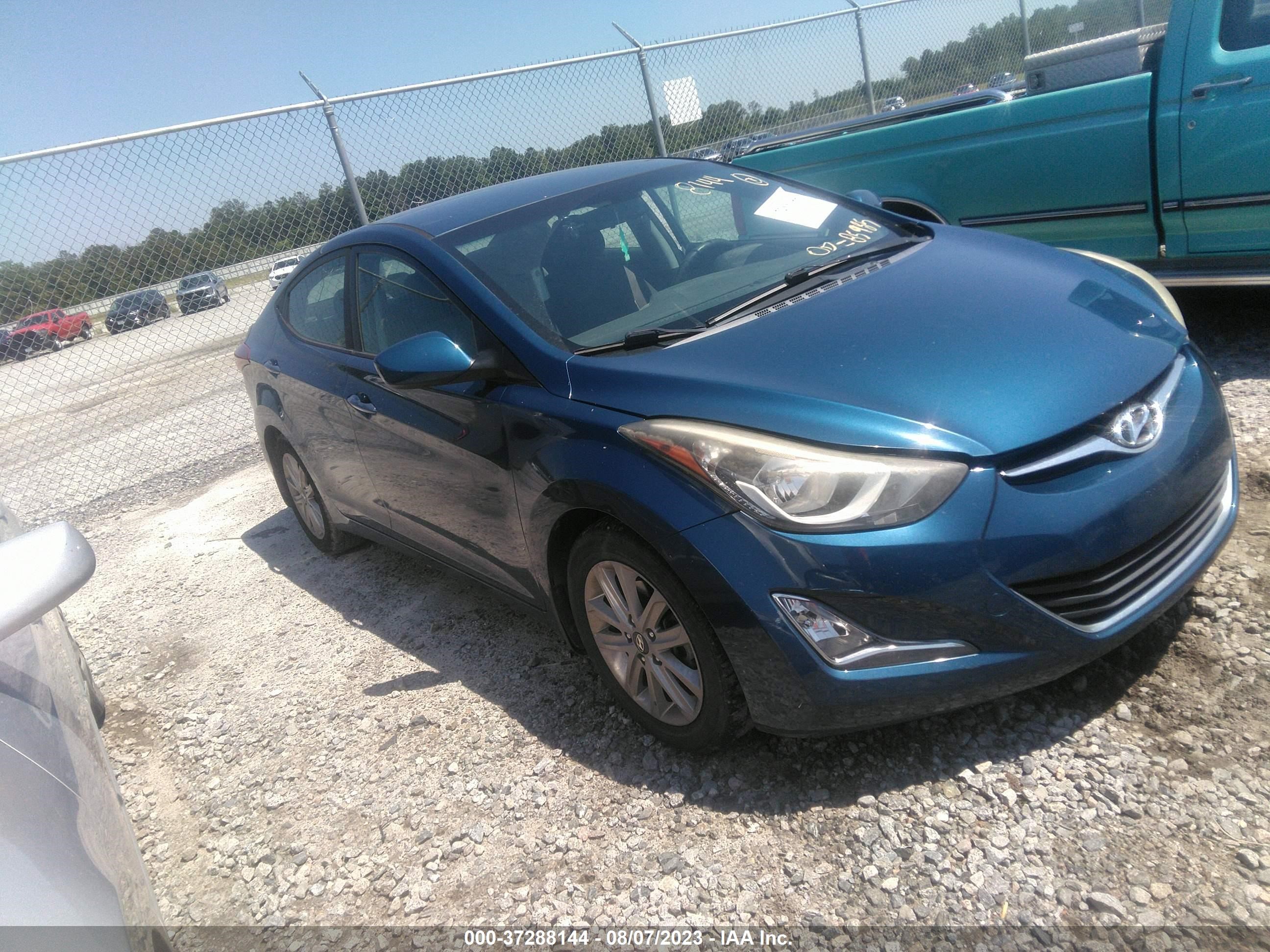 HYUNDAI ELANTRA 2016 kmhdh4ae4gu618125