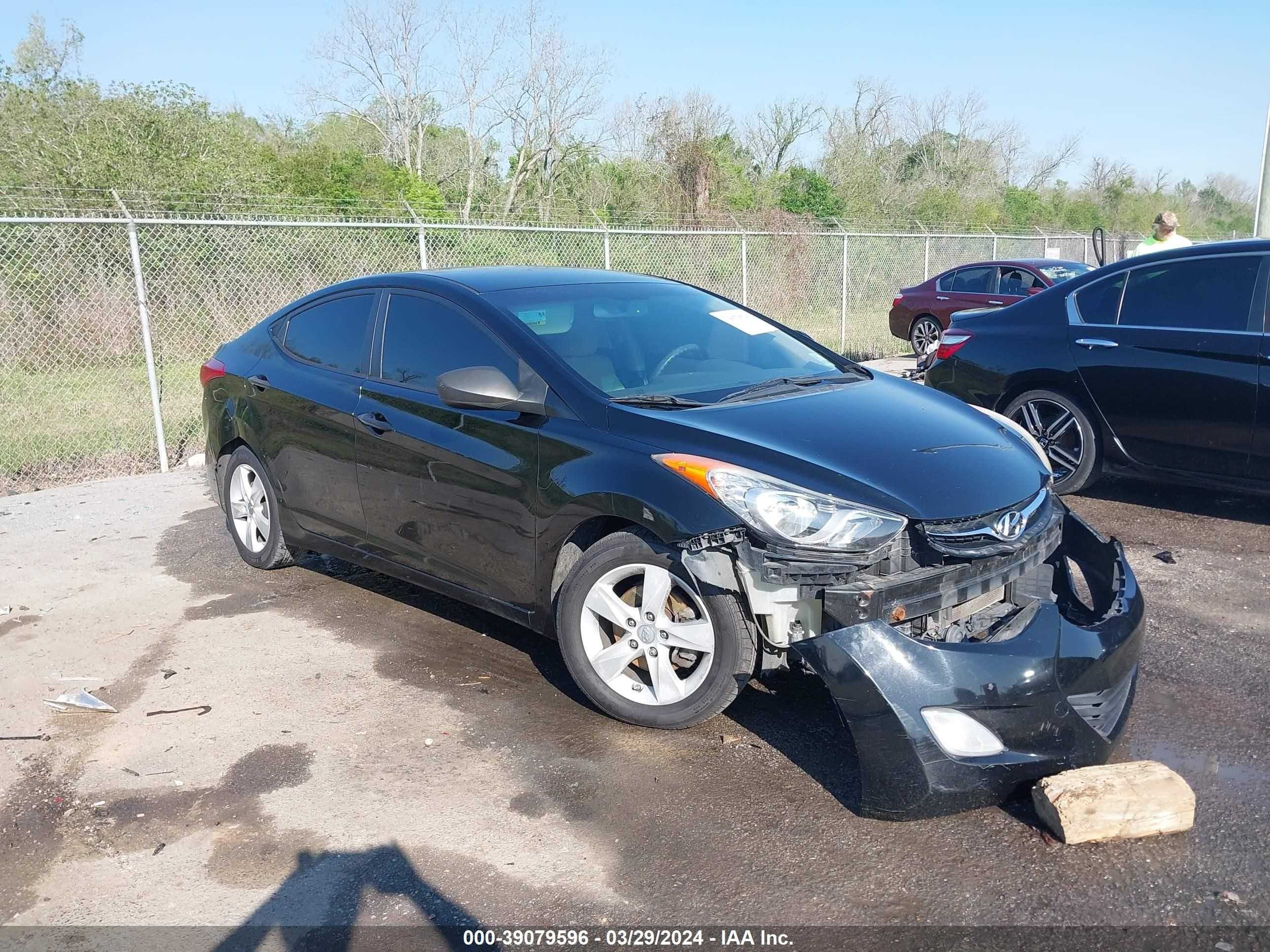 HYUNDAI ELANTRA 2013 kmhdh4ae5du549263