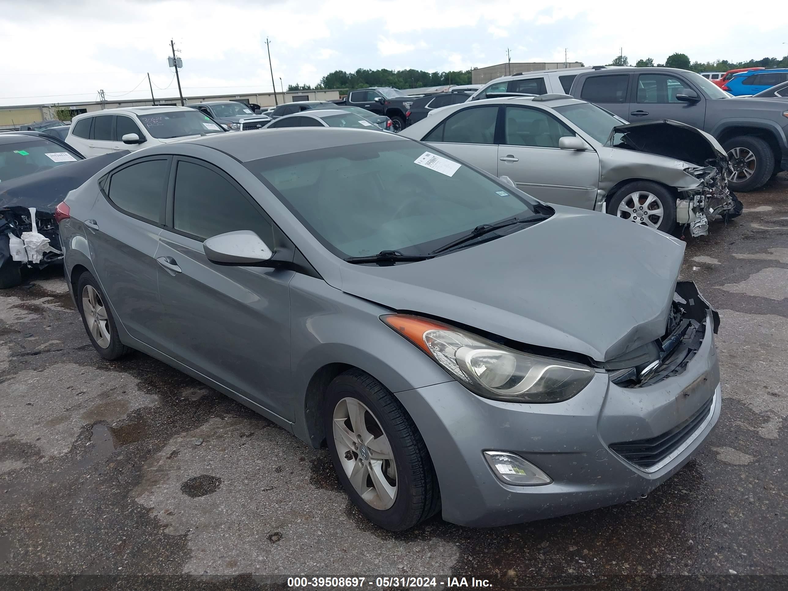 HYUNDAI ELANTRA 2013 kmhdh4ae5du921880