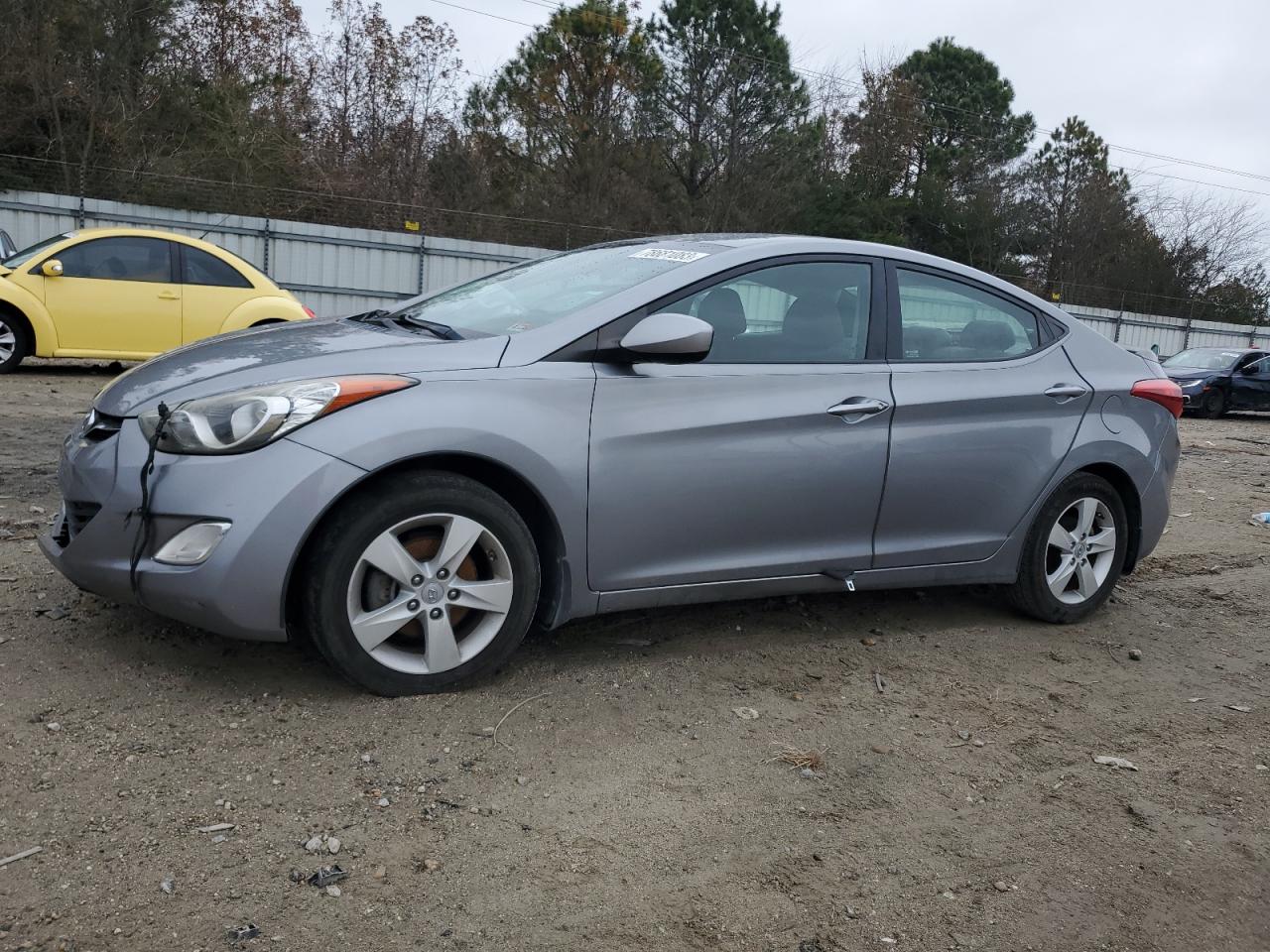 HYUNDAI ELANTRA 2013 kmhdh4ae5du930126