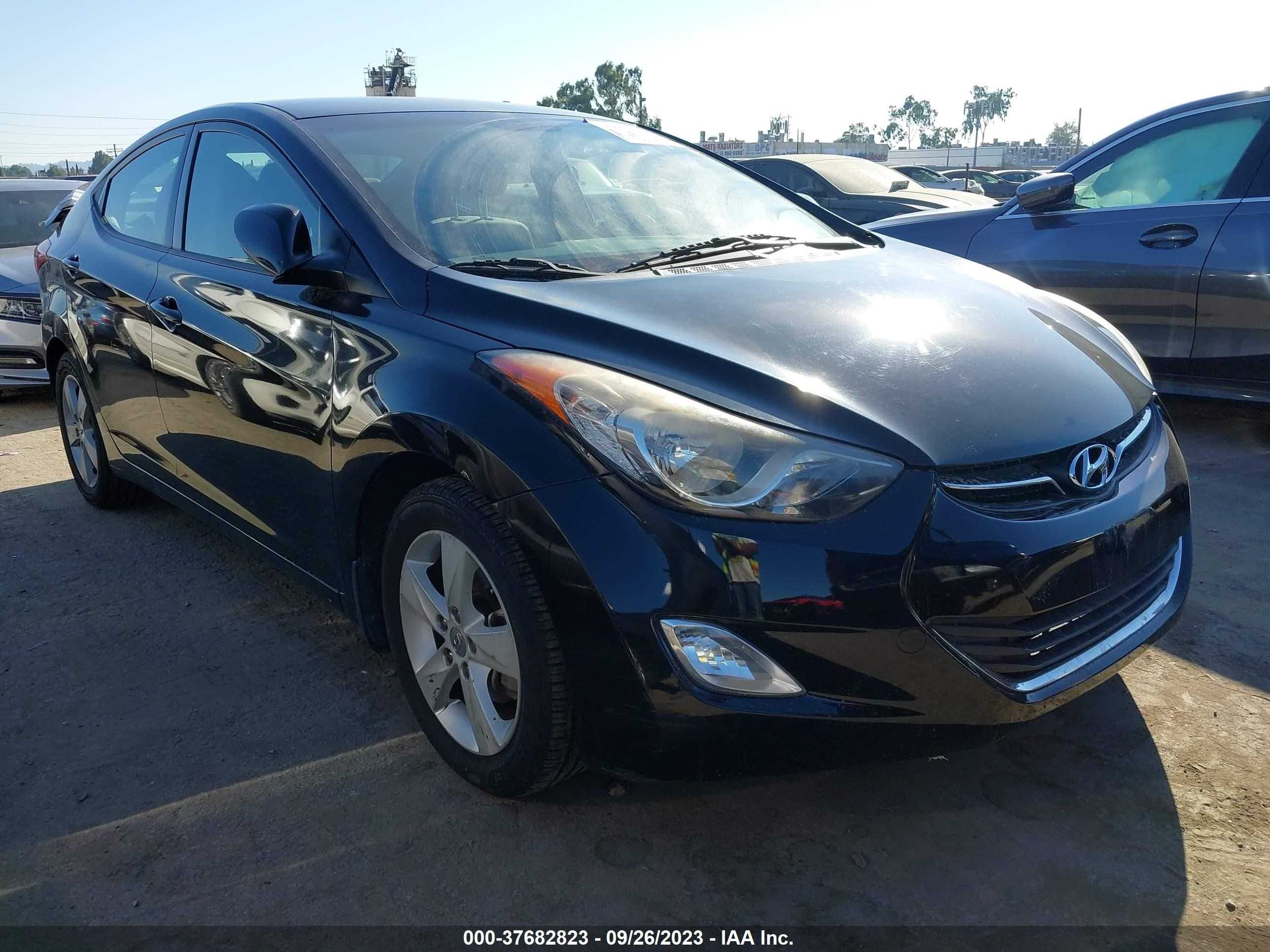 HYUNDAI ELANTRA 2013 kmhdh4ae6du946500