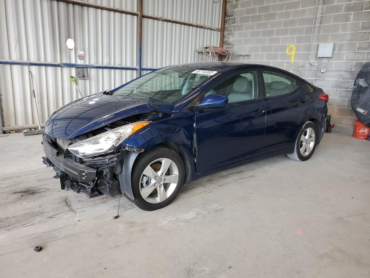 HYUNDAI ELANTRA 2013 kmhdh4ae7du711779