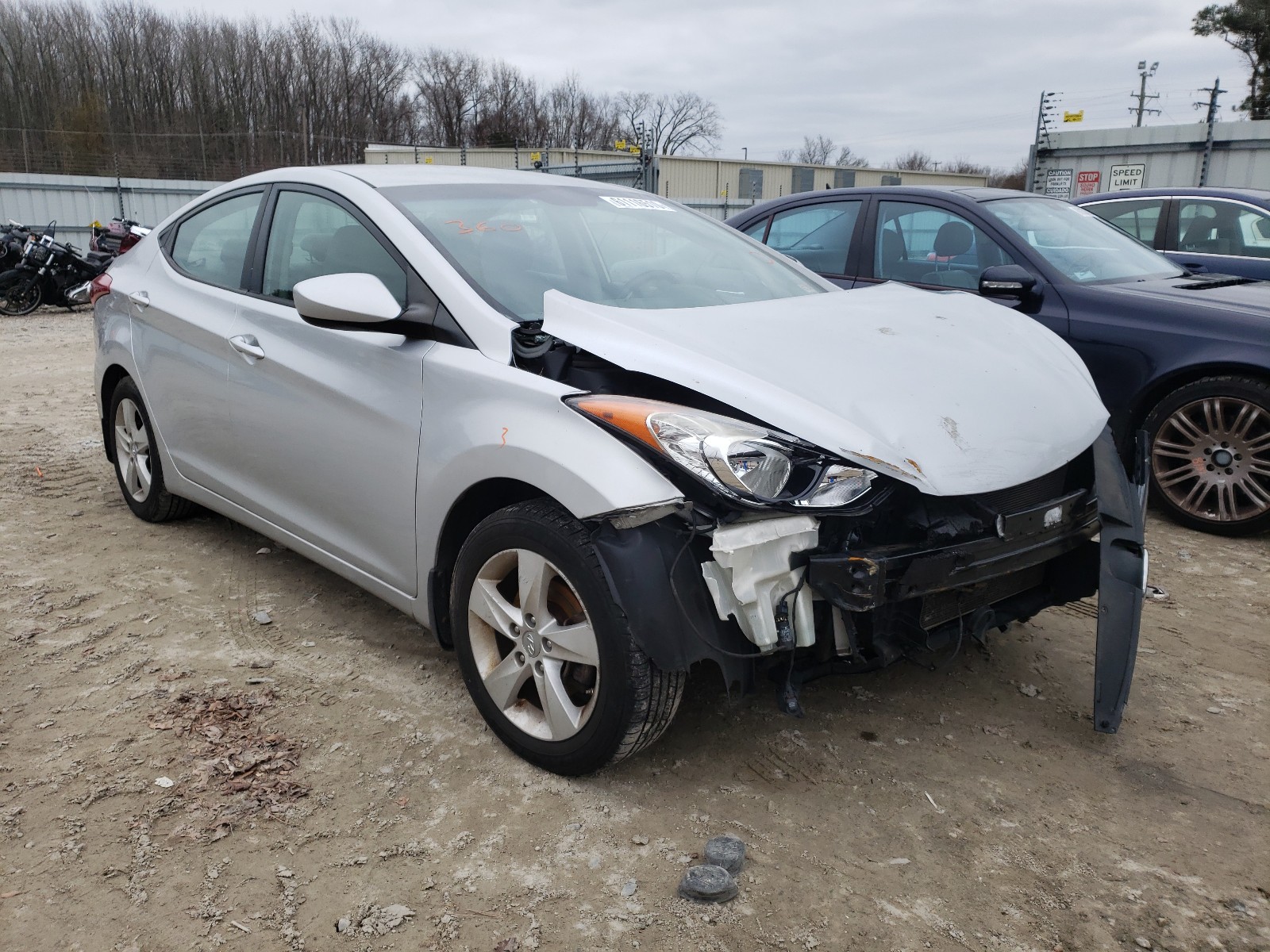 HYUNDAI ELANTRA GL 2013 kmhdh4ae7du846406