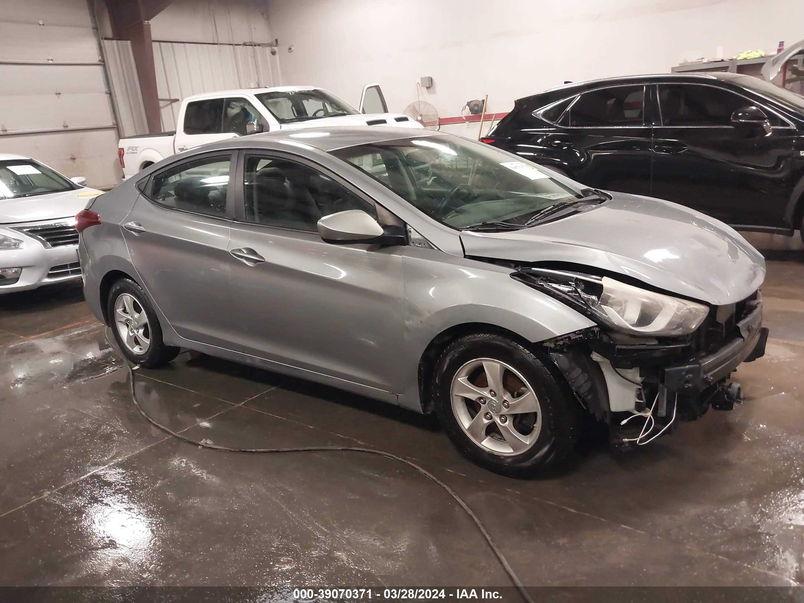 HYUNDAI ELANTRA 2014 kmhdh4ae7eu191360