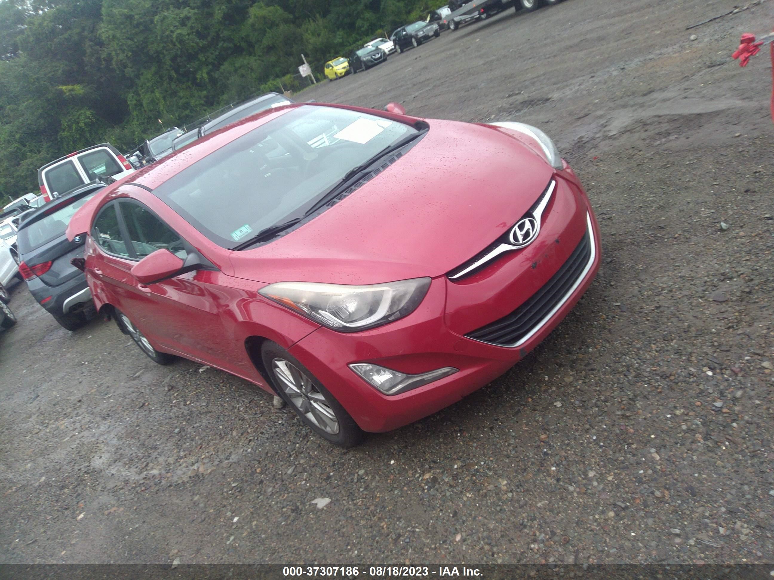 HYUNDAI ELANTRA 2015 kmhdh4ae7fu300577