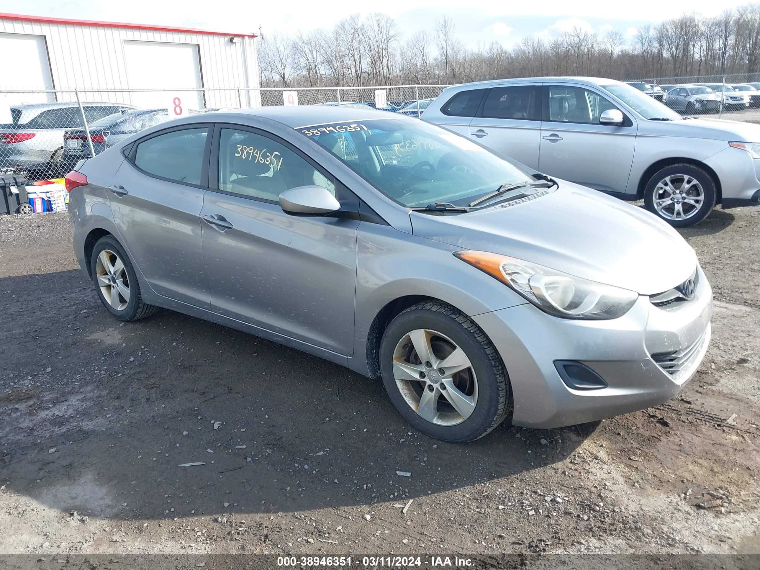 HYUNDAI ELANTRA 2011 kmhdh4ae8bu129509