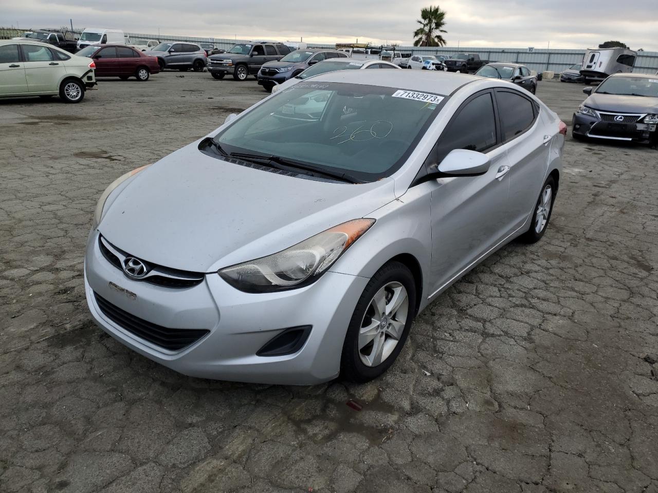 HYUNDAI ELANTRA 2011 kmhdh4ae8bu152658