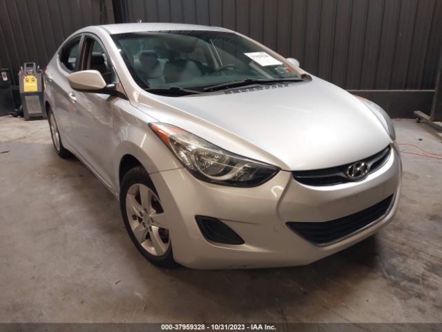 HYUNDAI ELANTRA 2013 kmhdh4ae8du001452