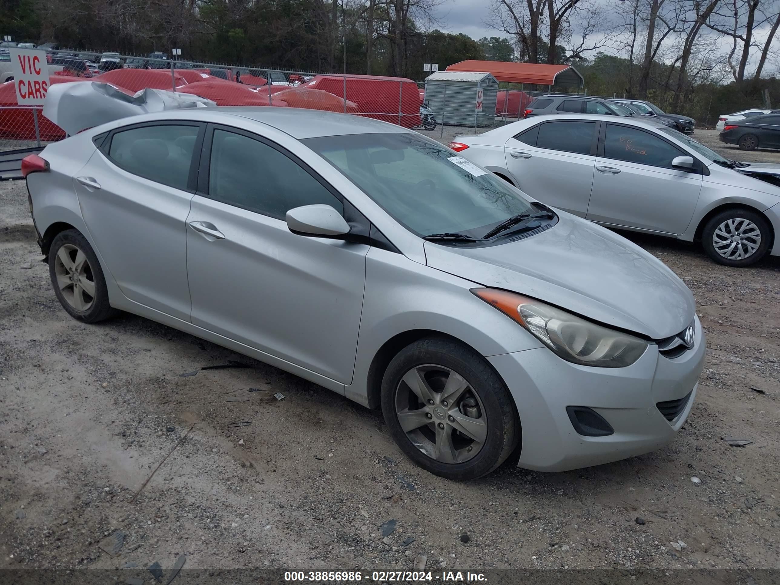 HYUNDAI ELANTRA 2013 kmhdh4ae8du723391