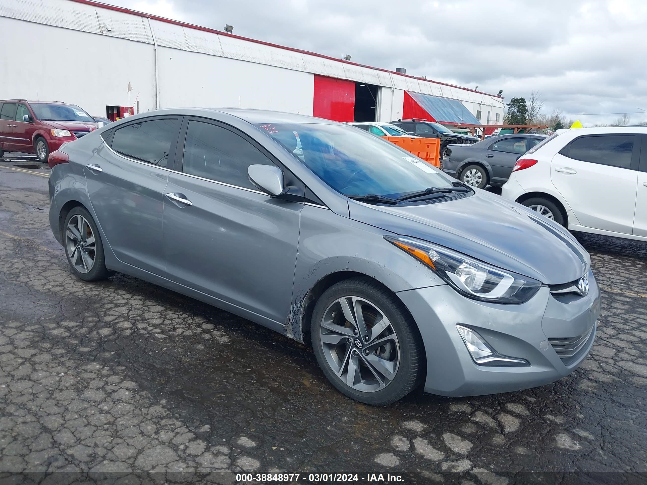 HYUNDAI ELANTRA 2015 kmhdh4ae8fu377586