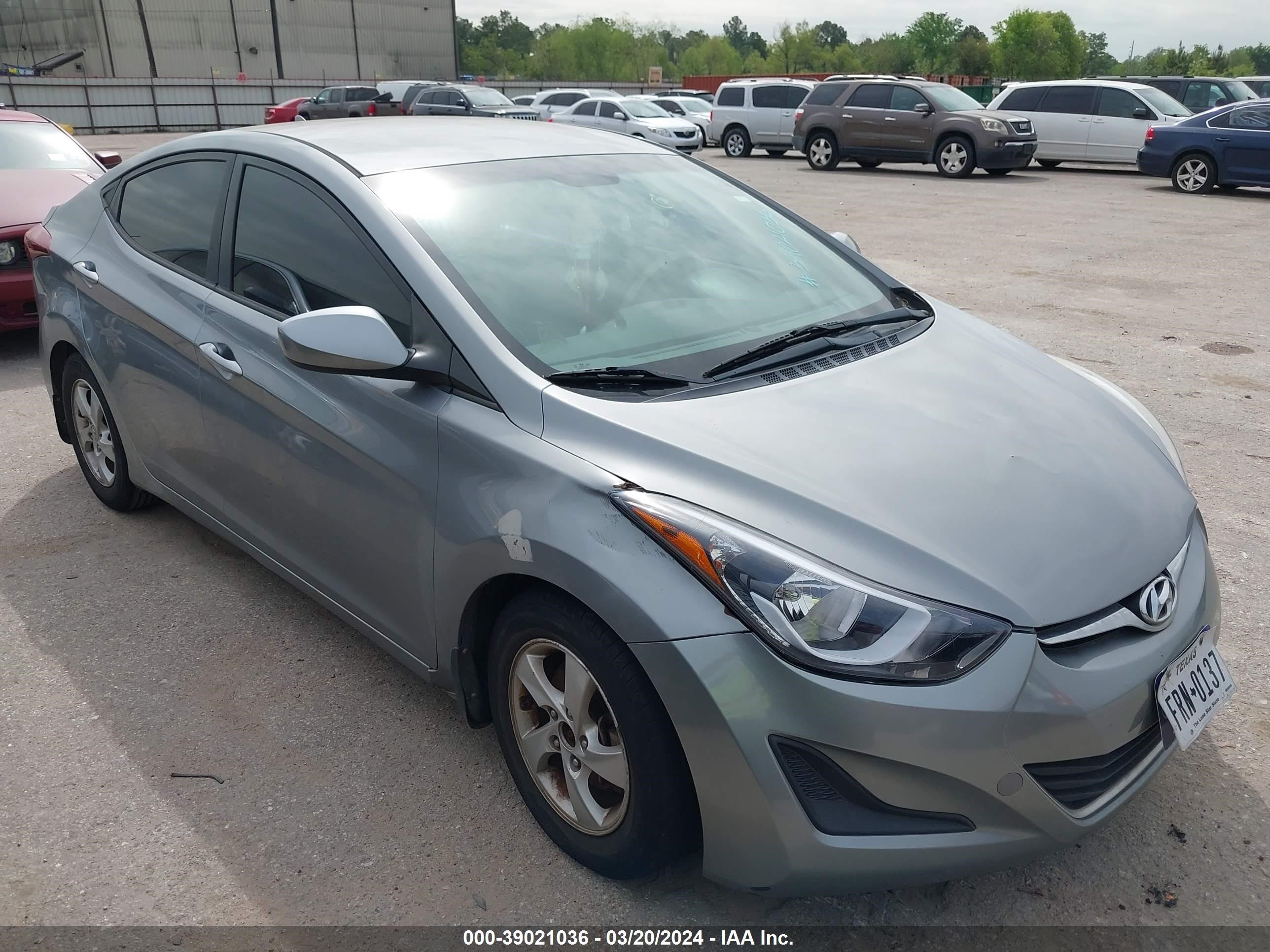 HYUNDAI ELANTRA 2015 kmhdh4ae8fu426513