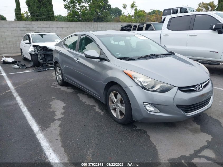 HYUNDAI ELANTRA 2013 kmhdh4ae9du002321