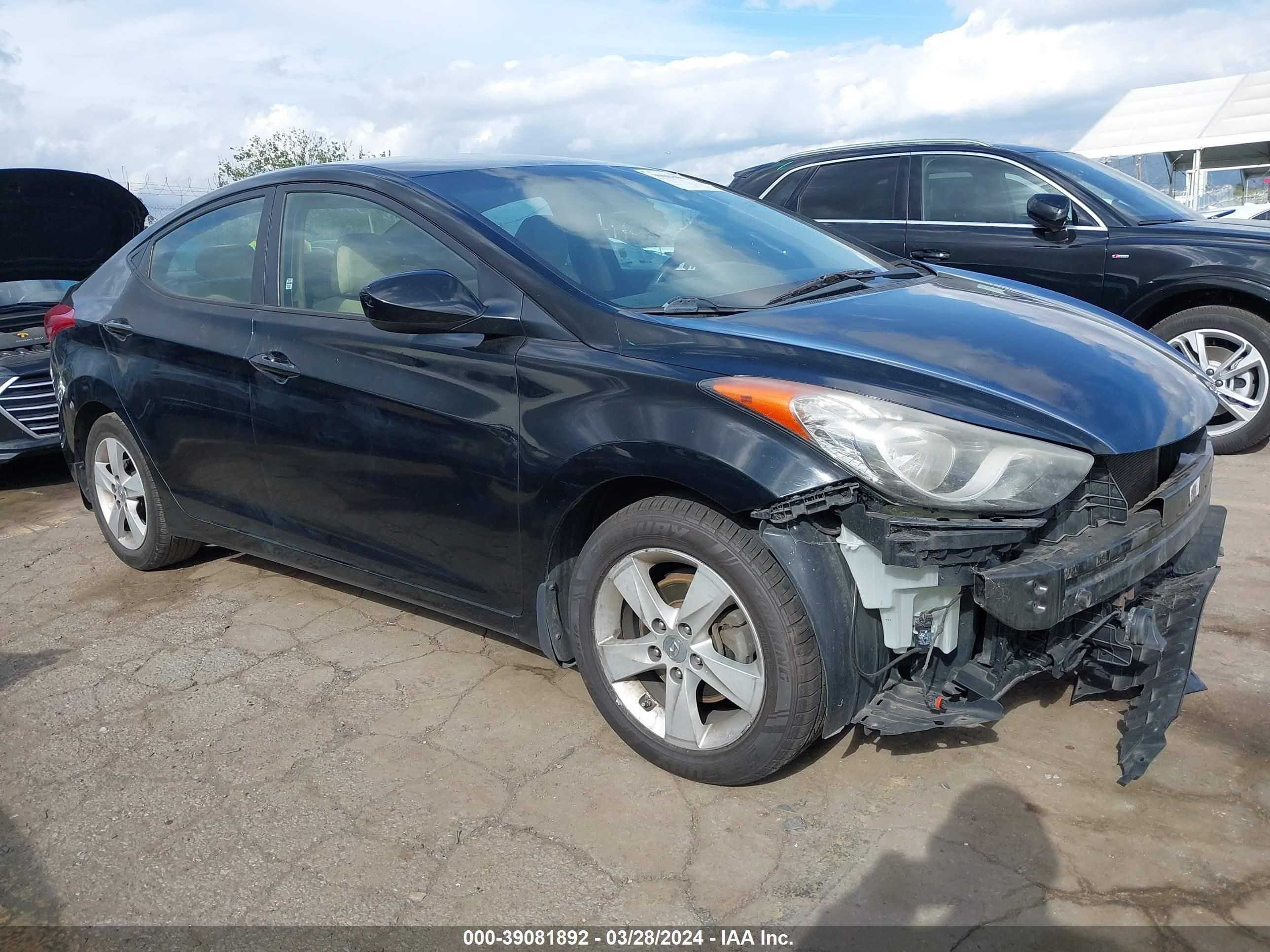 HYUNDAI ELANTRA 2013 kmhdh4ae9du565112