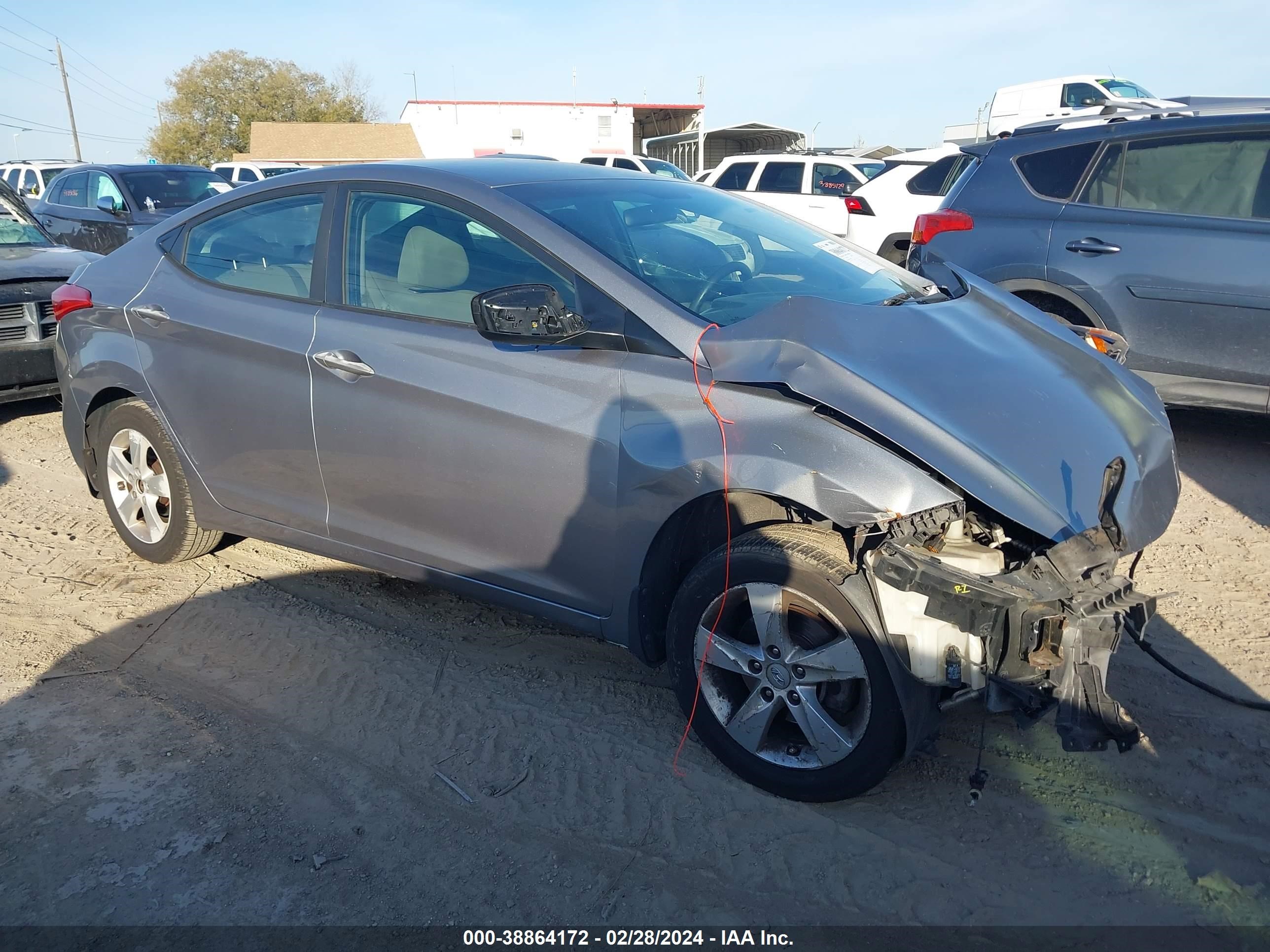 HYUNDAI ELANTRA 2013 kmhdh4ae9du584470