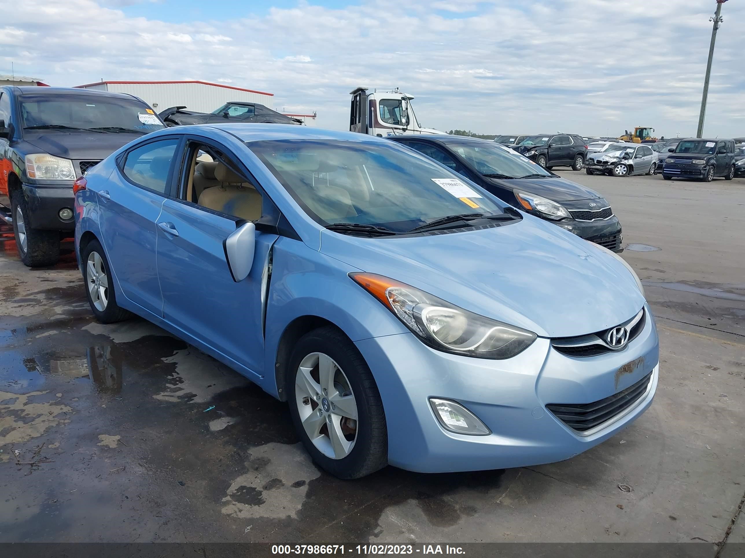 HYUNDAI ELANTRA 2013 kmhdh4ae9du625552