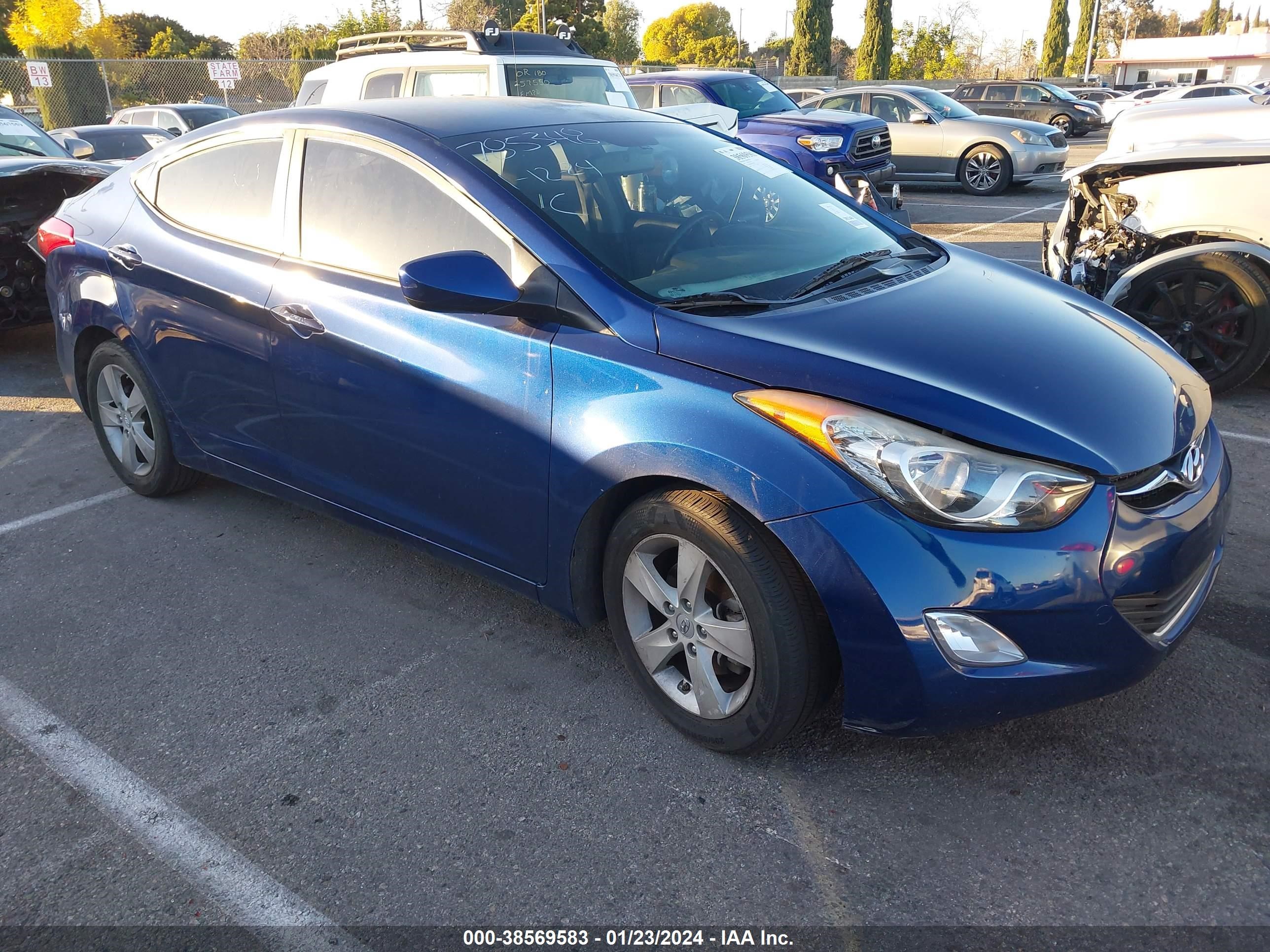 HYUNDAI ELANTRA 2013 kmhdh4ae9du728292