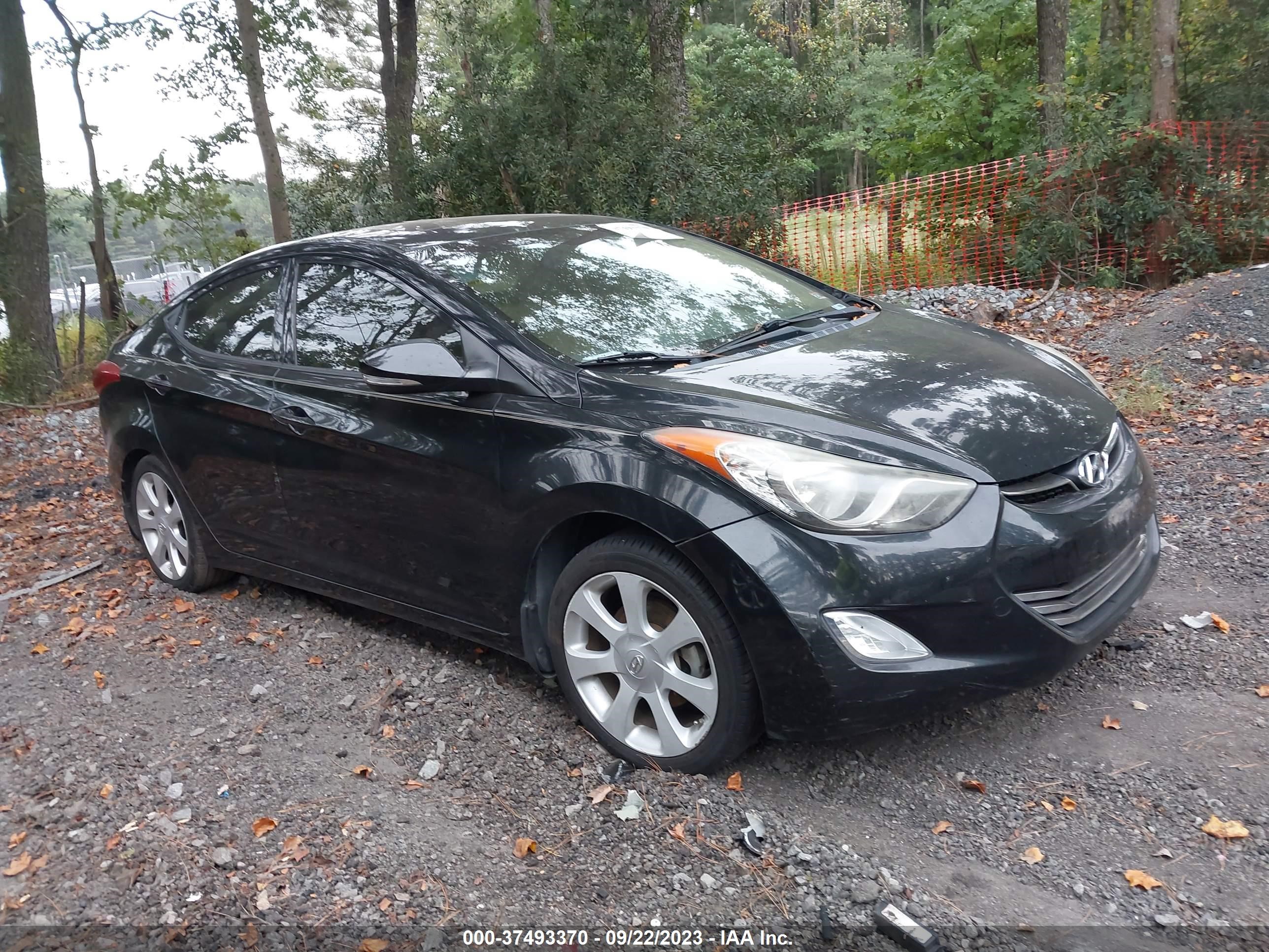 HYUNDAI ELANTRA 2013 kmhdh4ae9du866477