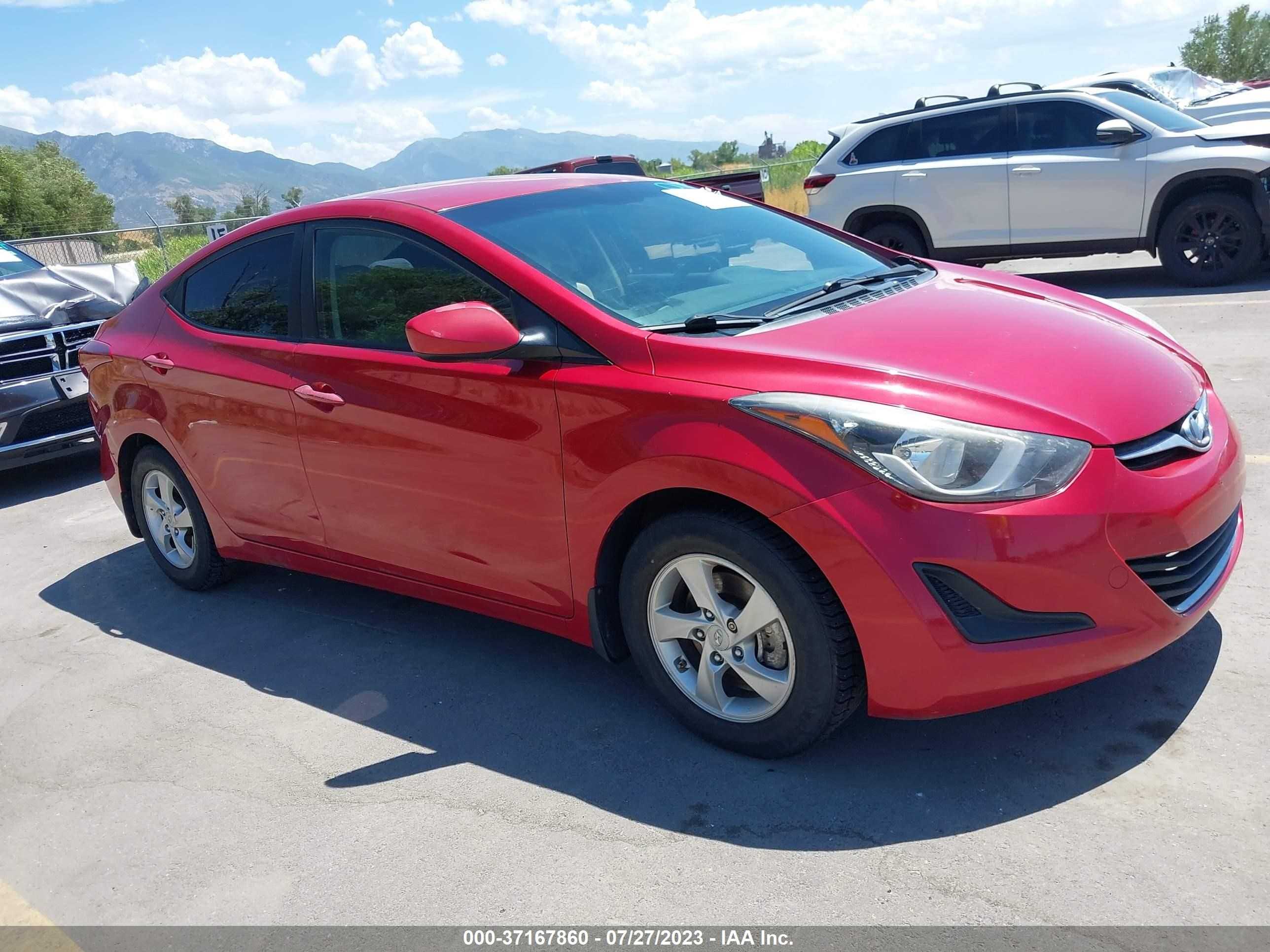 HYUNDAI ELANTRA 2015 kmhdh4ae9fu391433