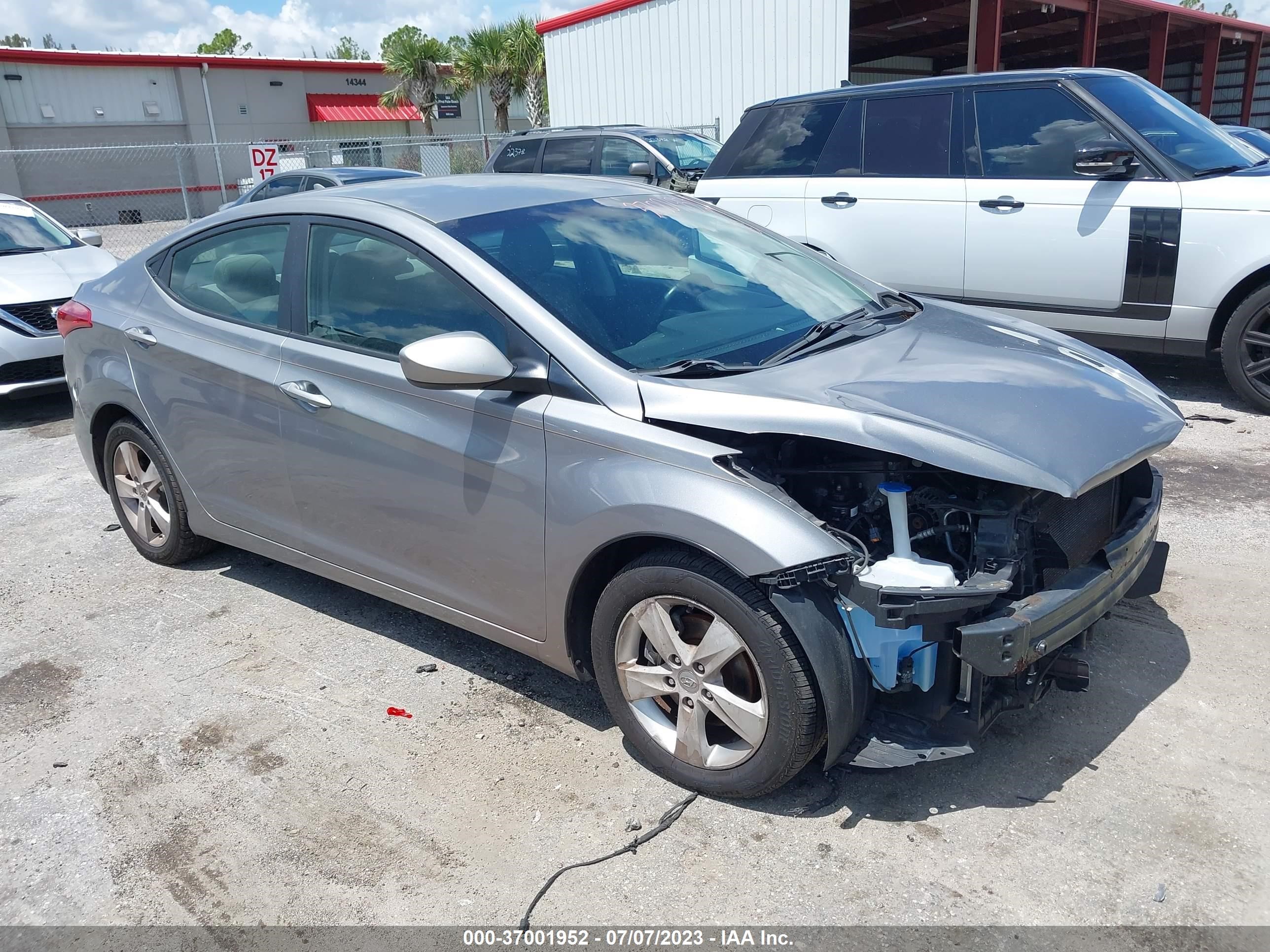 HYUNDAI ELANTRA 2011 kmhdh4aexbu150944