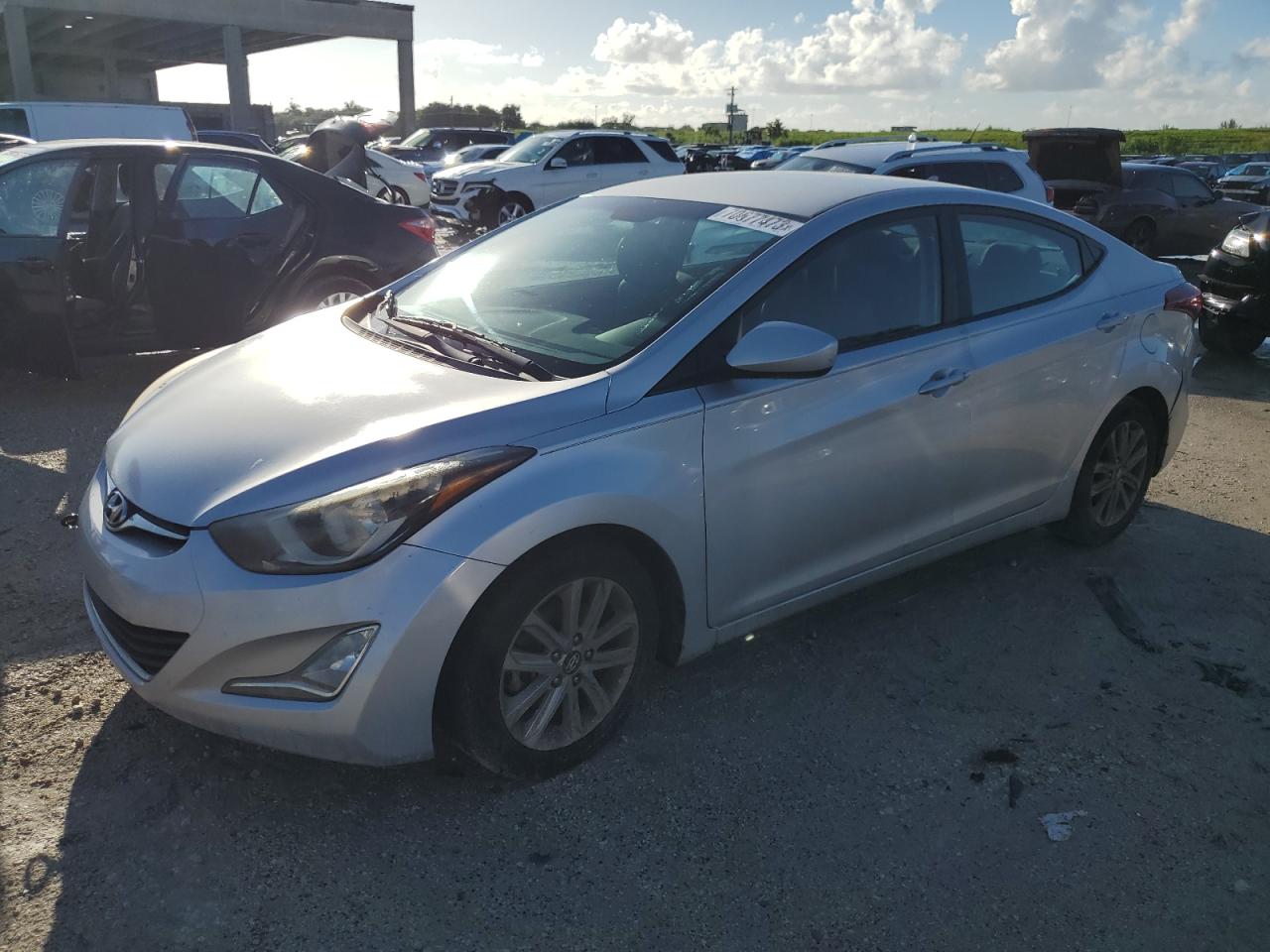 HYUNDAI ELANTRA 2015 kmhdh4aexfu261497