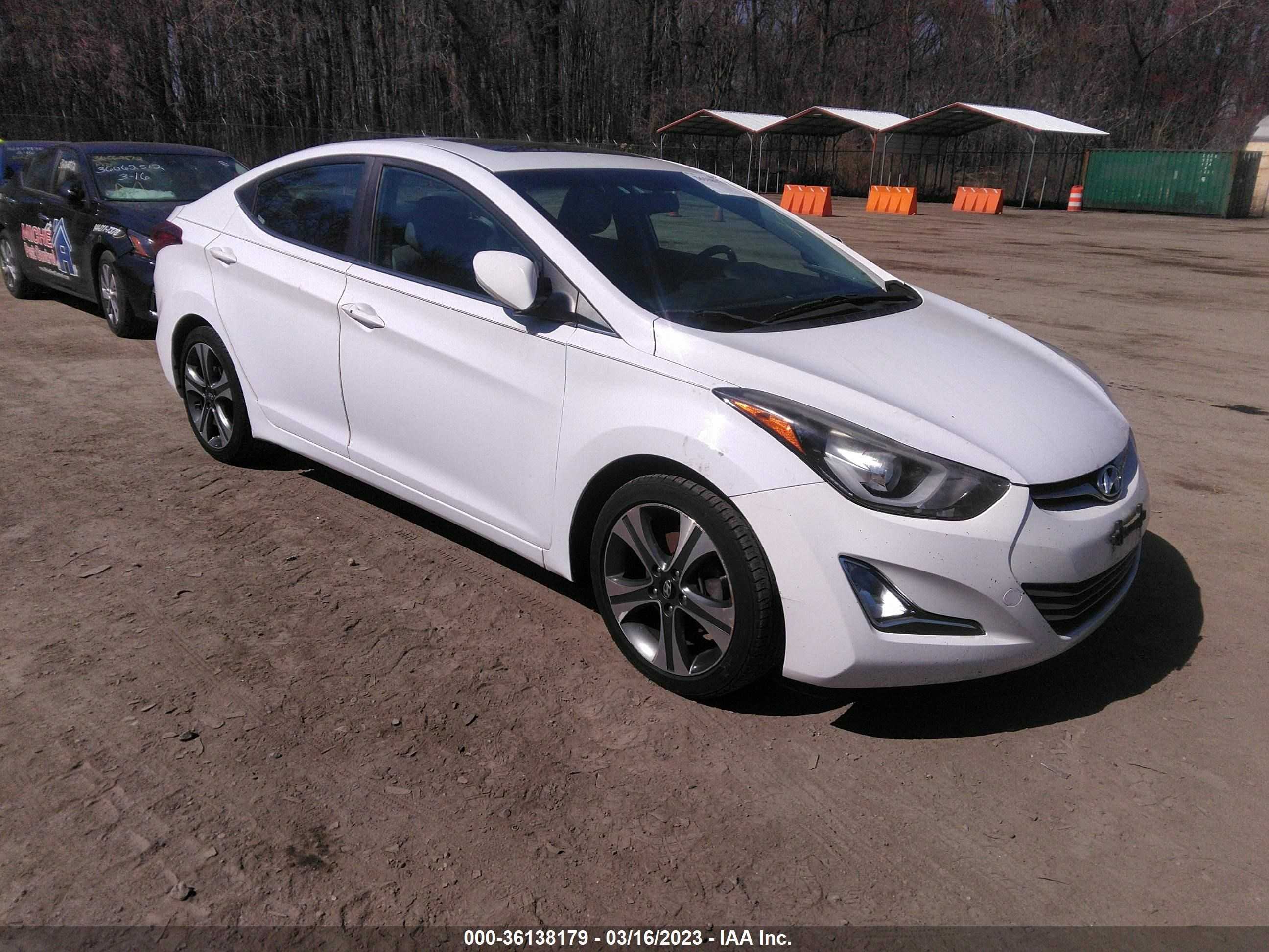 HYUNDAI ELANTRA 2015 kmhdh4ah2fu282449